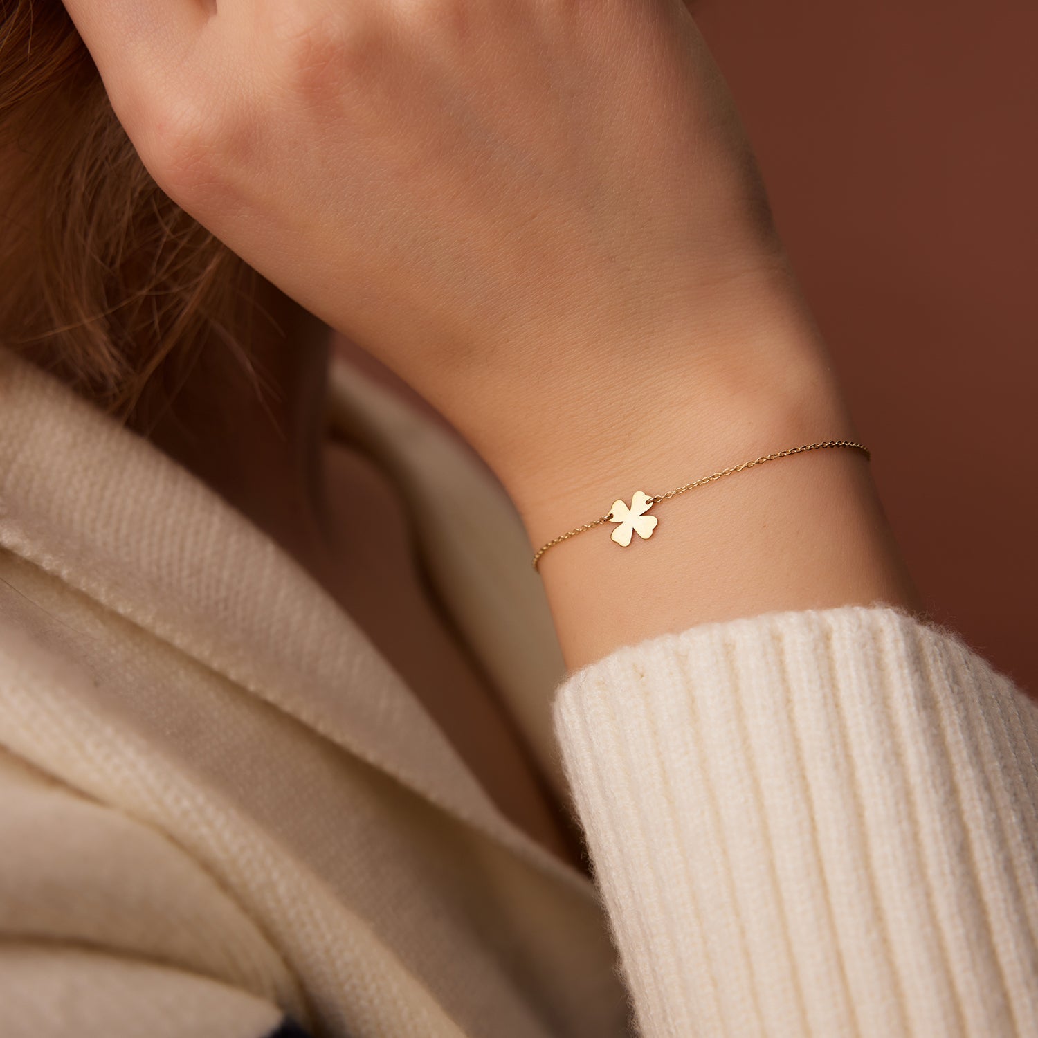 OBFJ1924 - Four Leaf Clover Charm Bracelet bracelets in selectable metal and diamond options - Roselle Jewelry view 3