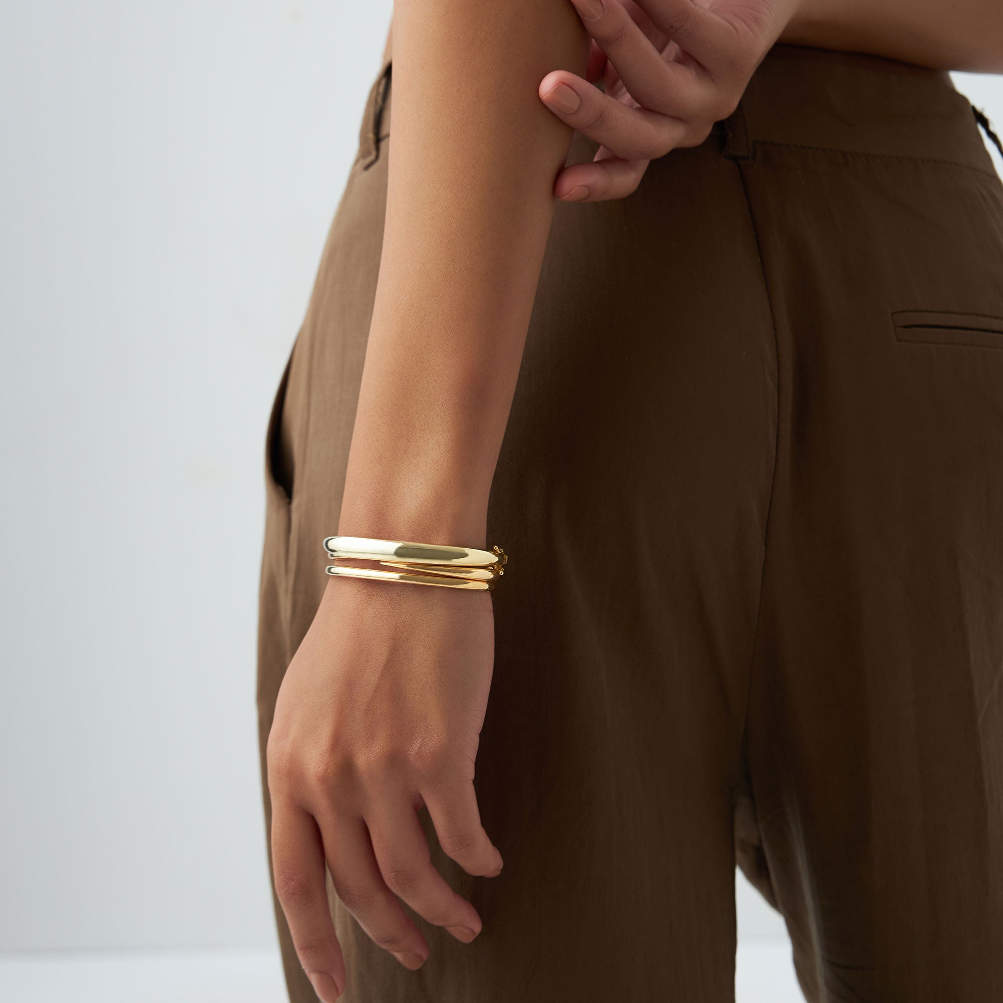 OBFJ1111 - 14k 3.5mm Dome Gold Bangle Bracelet 6