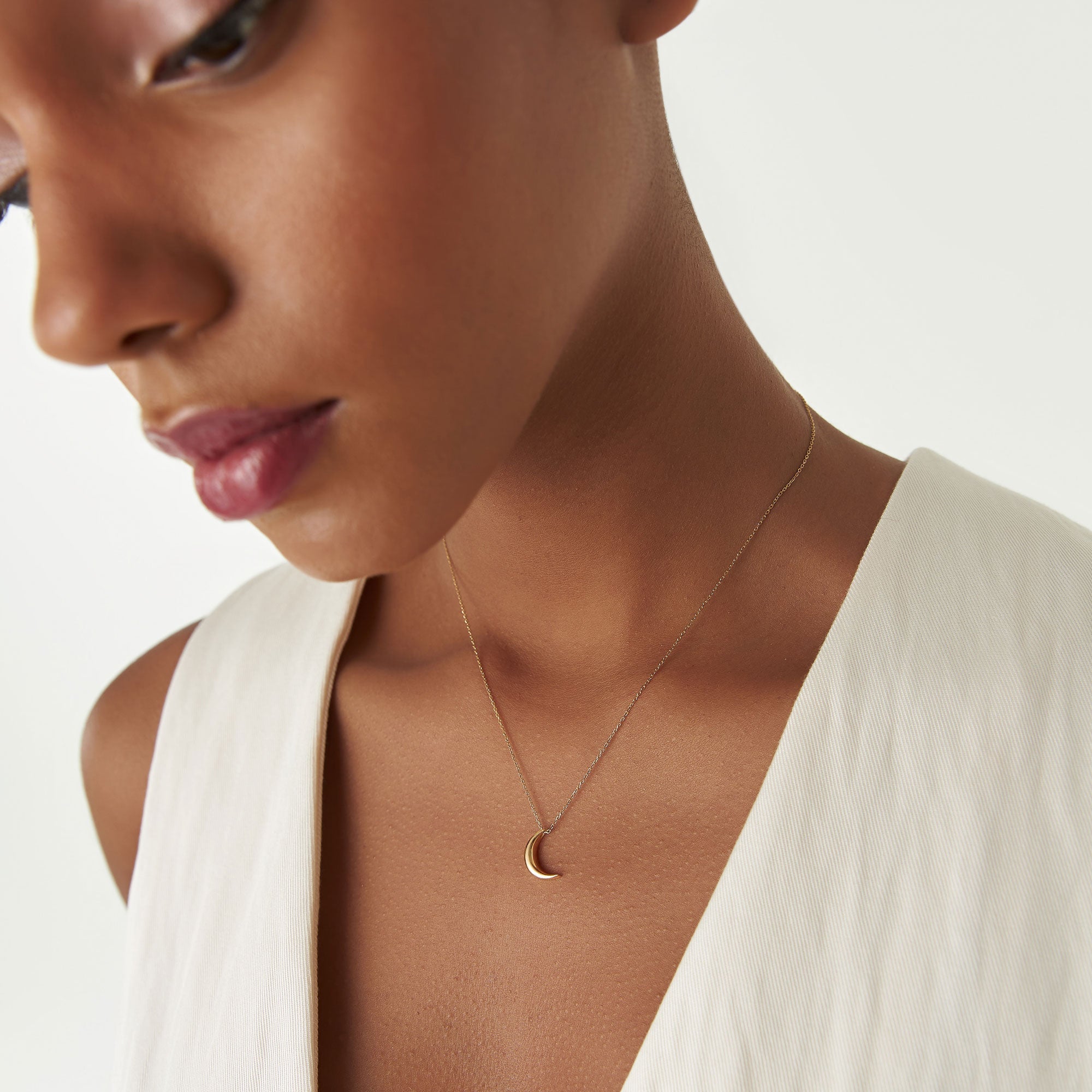 OBFJ1260 - 14K Half Moon Crescent Charm Necklace 3