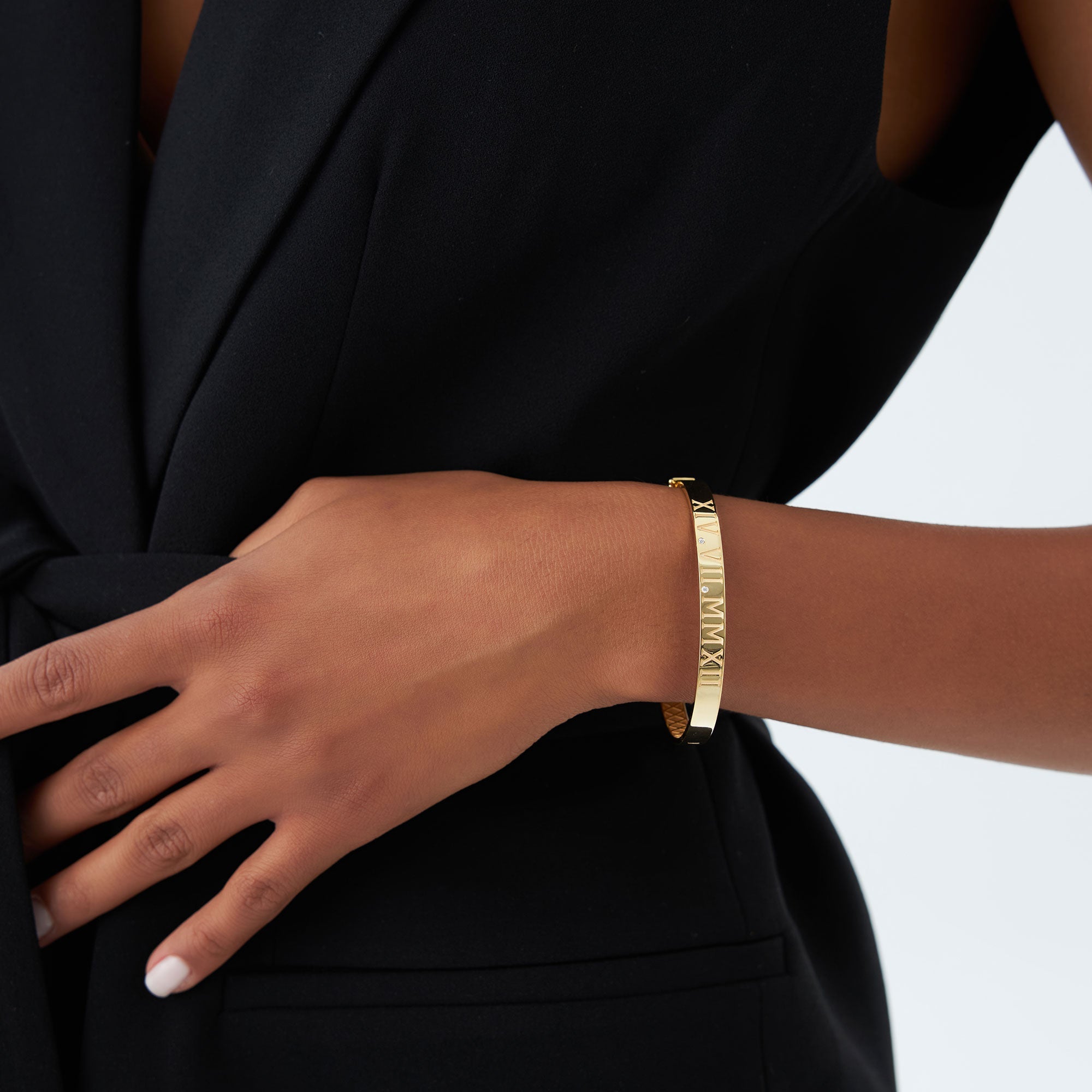 OBFJ1171 - 14K Personalized Roman Numeral Bangle Bracelet 4
