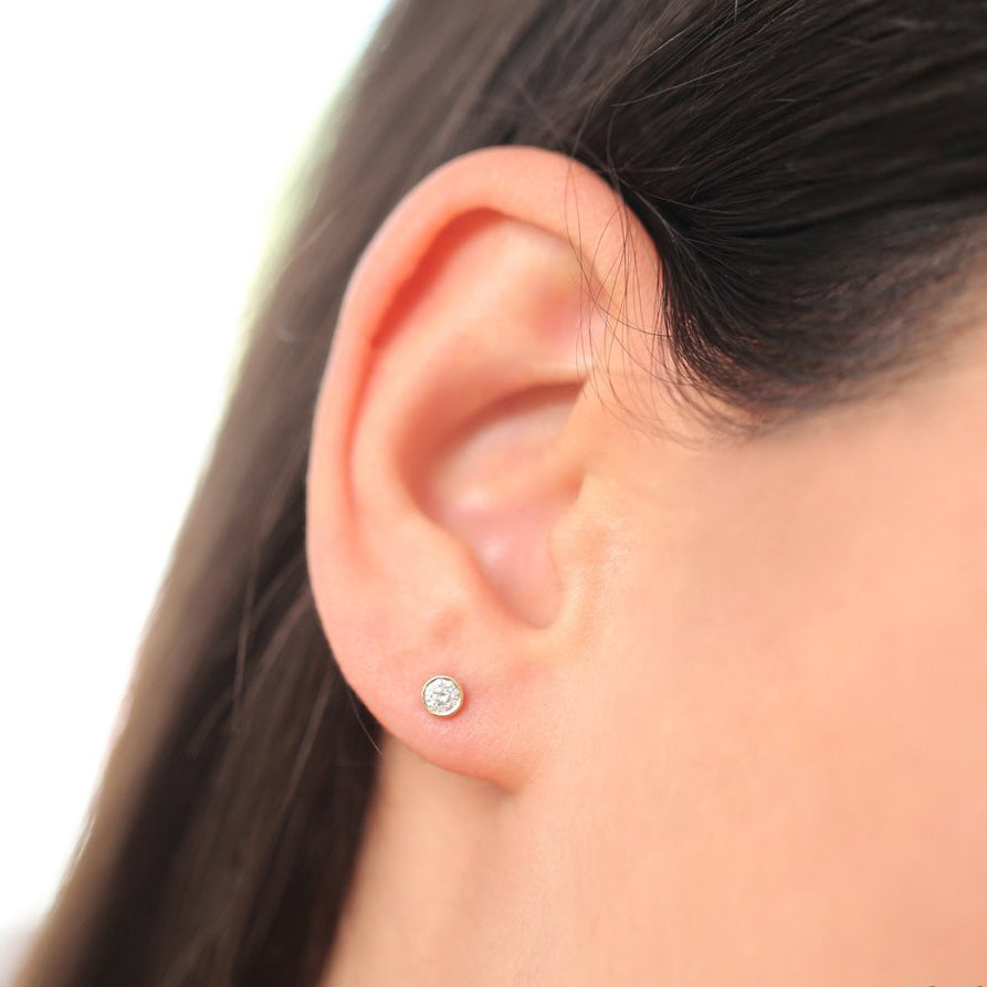 OBFJ0176 - 14K Rose Bezel Setting Round Diamond Studs 2