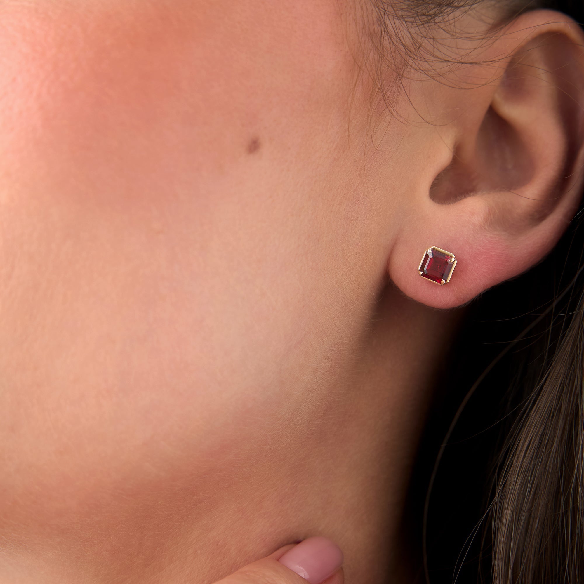 OBFJ0483 - 14K Asscher Cut Garnet Stud Earrings 4