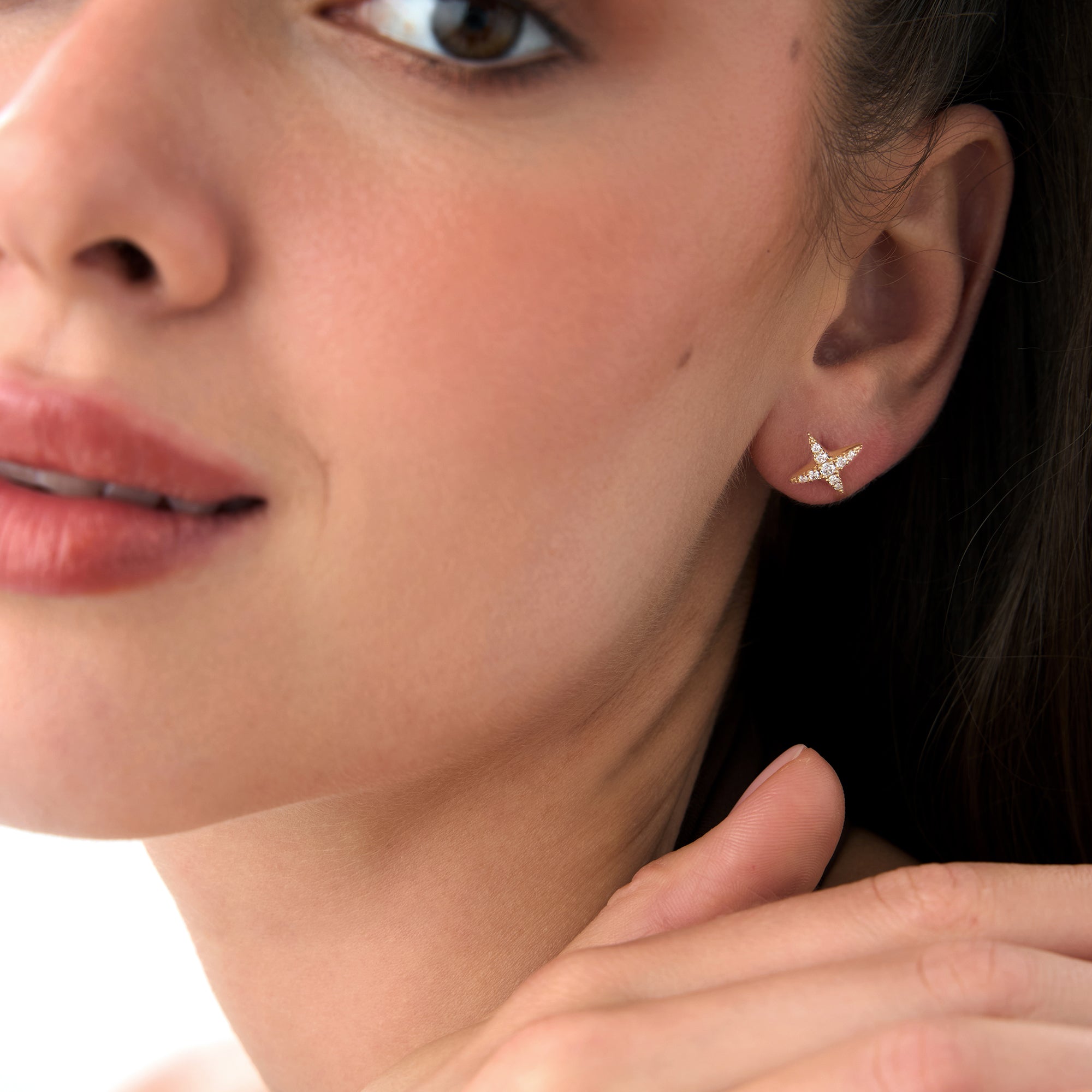 OBFJ0667 - 14k Diamond Cluster Star Stud Earrings 2