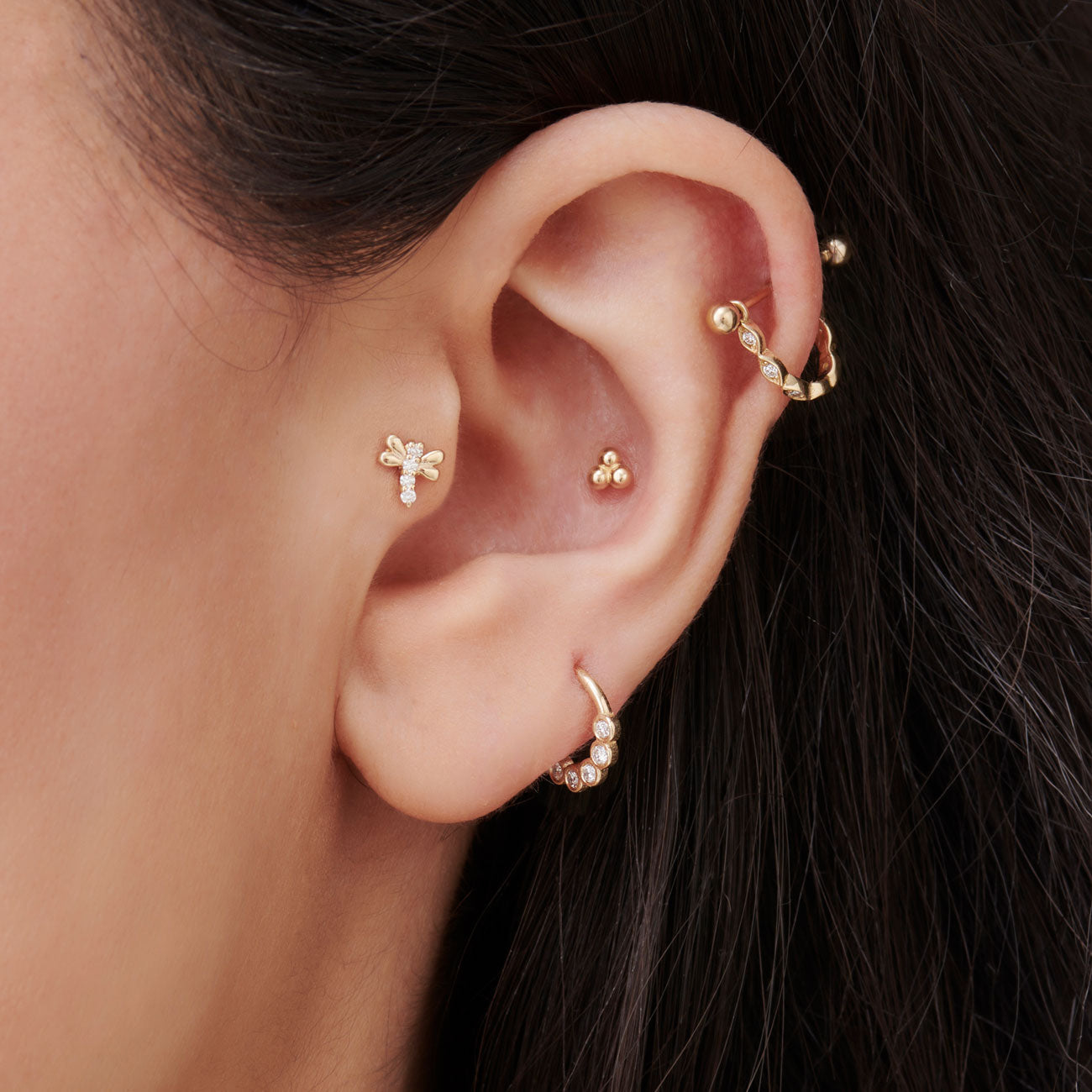 OBFJ0097 - 14K Gold Diamond Cluster Cartilage Hoop (Conch, Helix, Tragus) 2