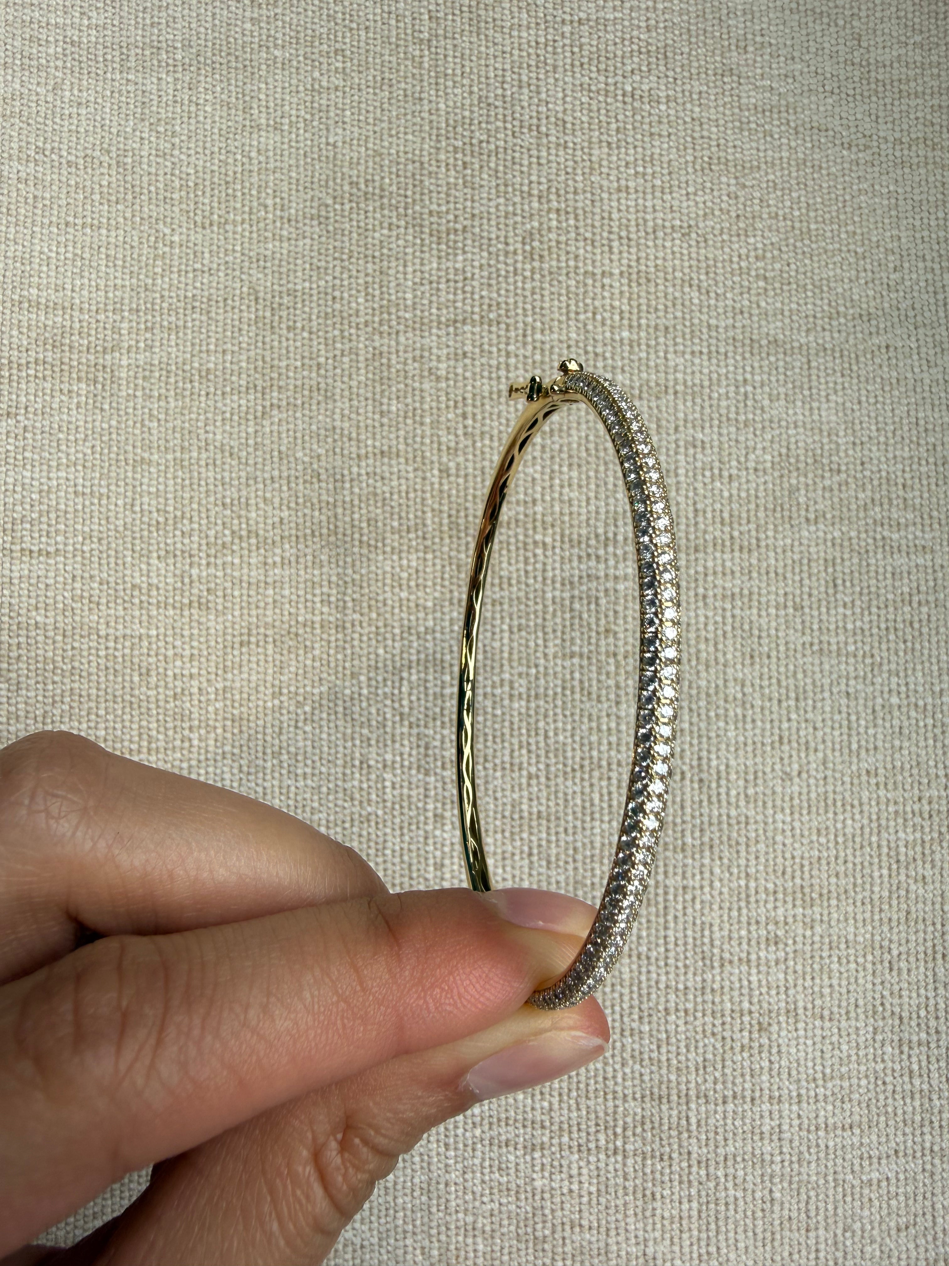 OBFJ0042 - 14K Gold Triple Row Diamond Hinged Bangle 4