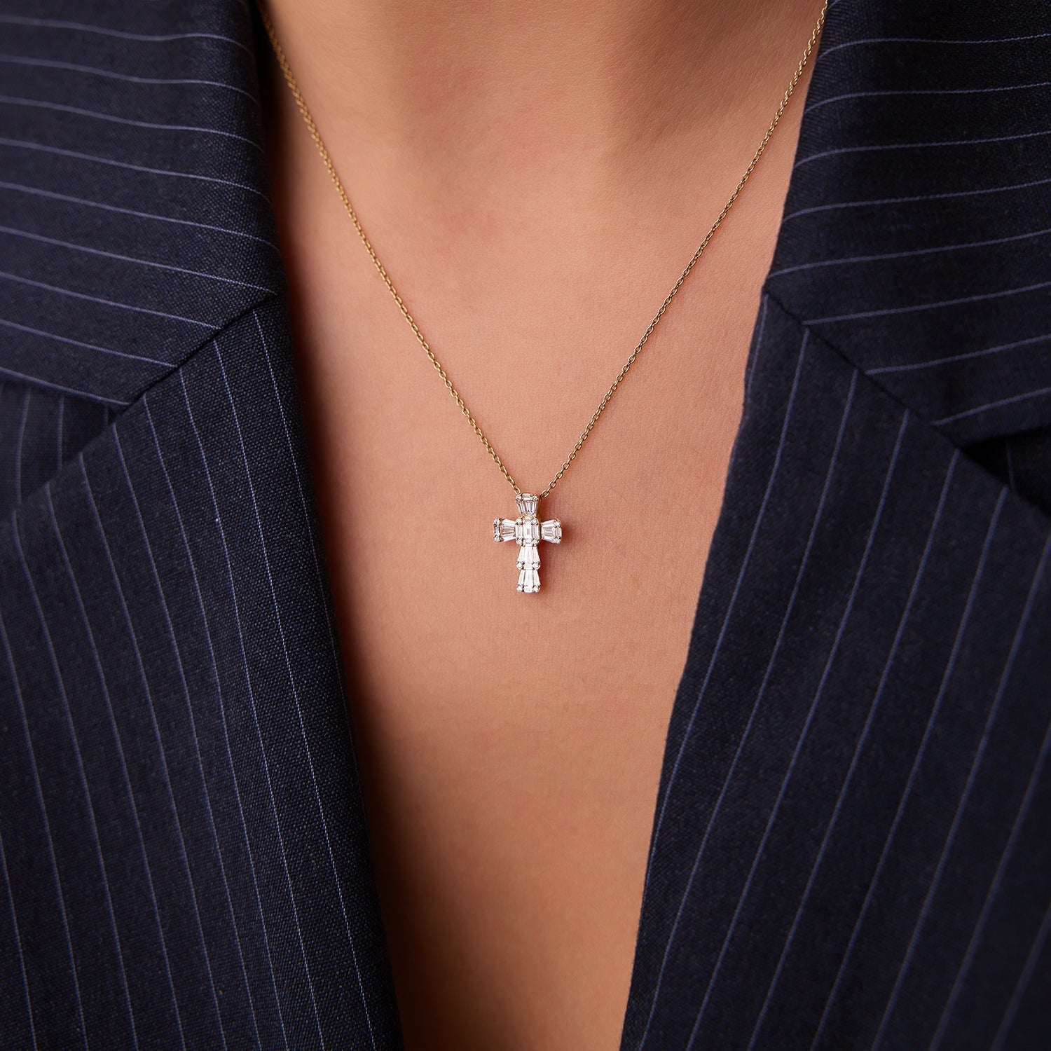 OBFJ0224 - 14k Rose Illusion Setting Baguette Diamond Cross 4