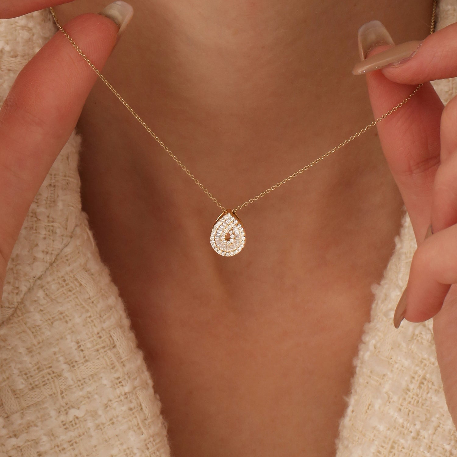 OBFJ1457 - 14k Teardrop Shape Baguette and Round Diamond Statement Necklace 4