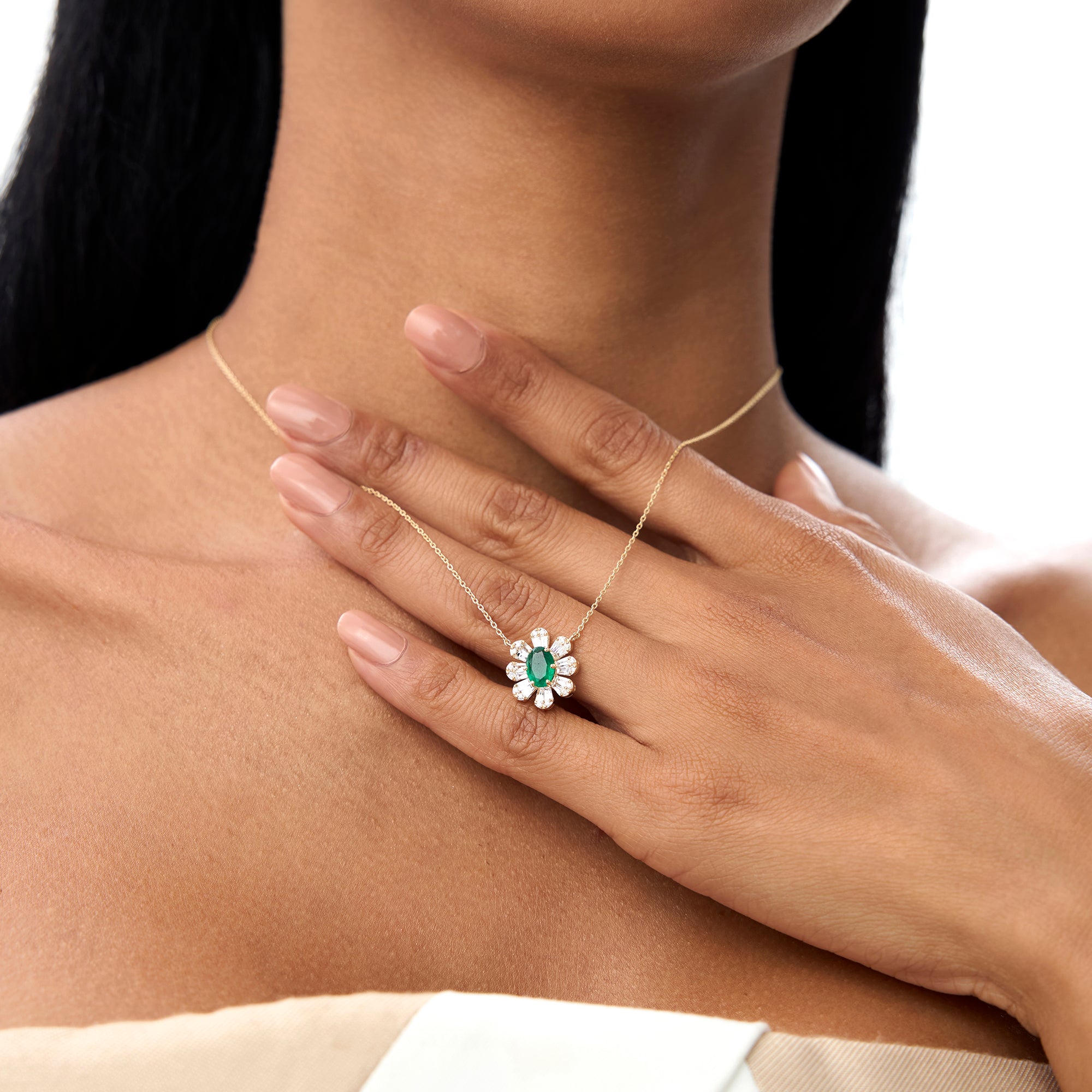 OBFJ0905 - 14k Oval Shape Emerald Necklace with Baguettes 3