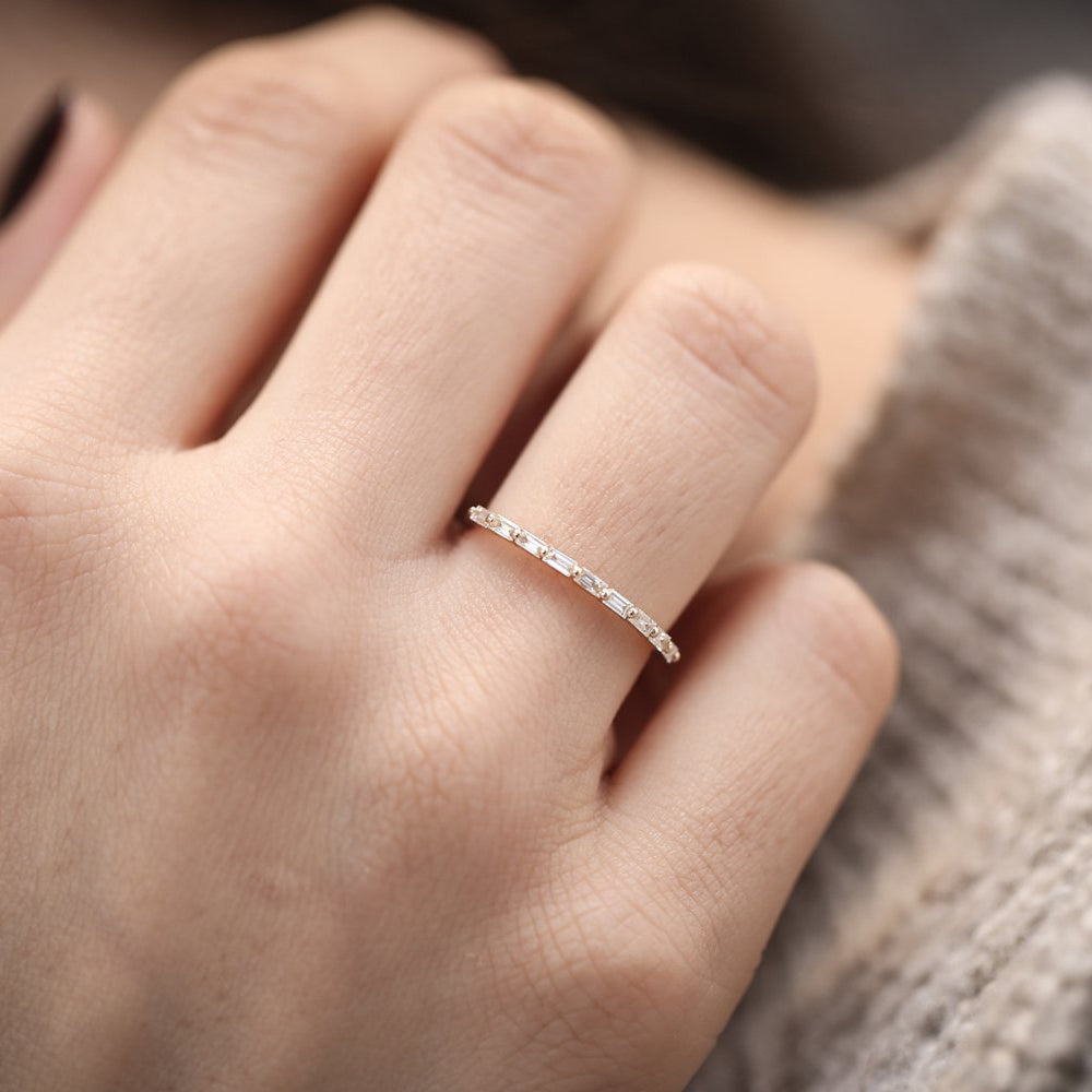 OBFJ1890 - 14K Shared Prong Half Eternity Baguette Diamond Ring 3