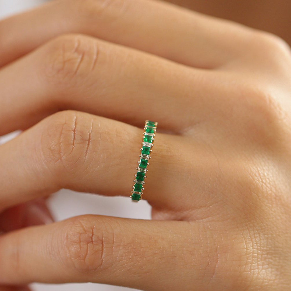 OBFJ1999 - 14k Unique Princess Cut Emerald and Baguette Diamond Ring 3