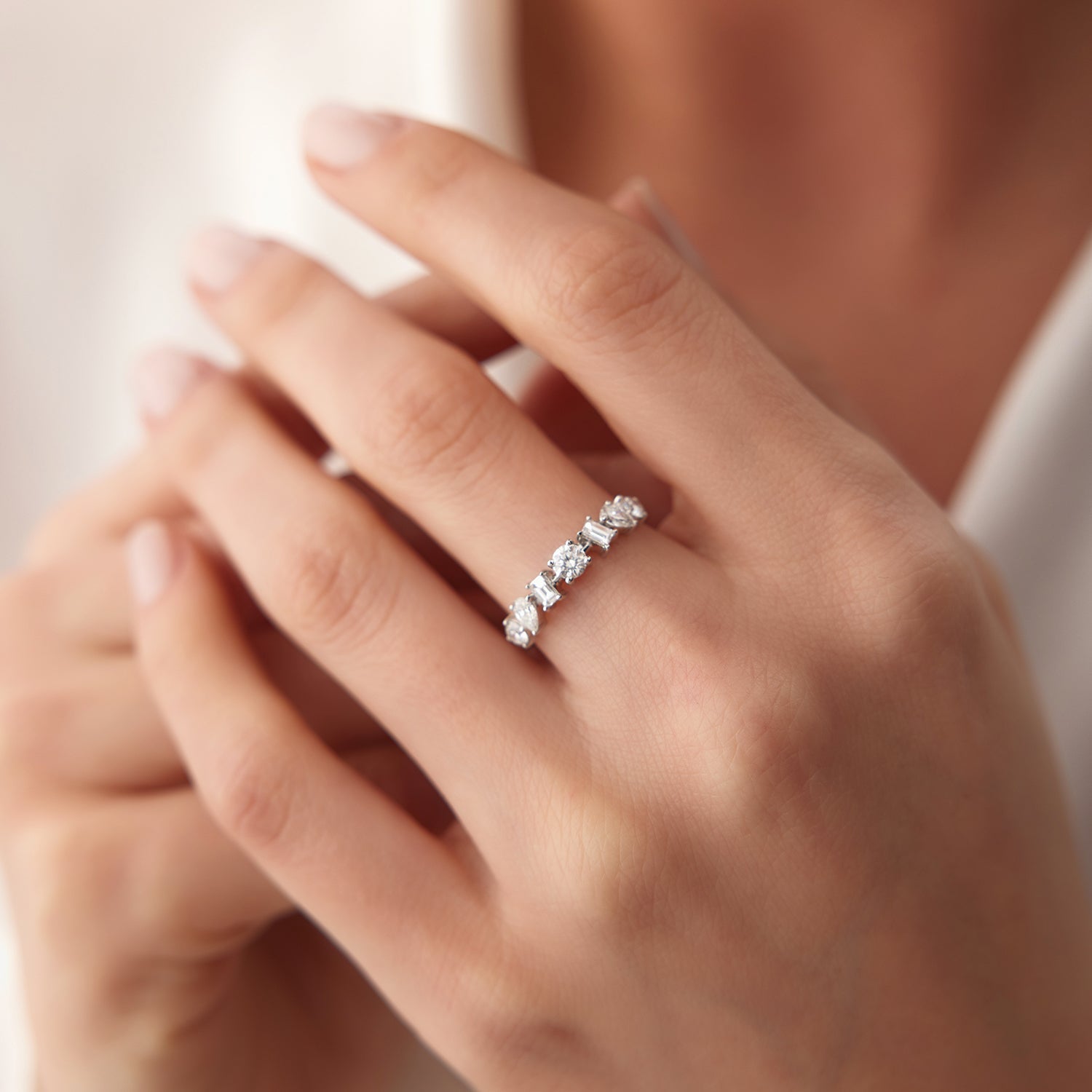 OBFJ2049 - 14k Mixed Cut Diamond Anniversary Ring 4