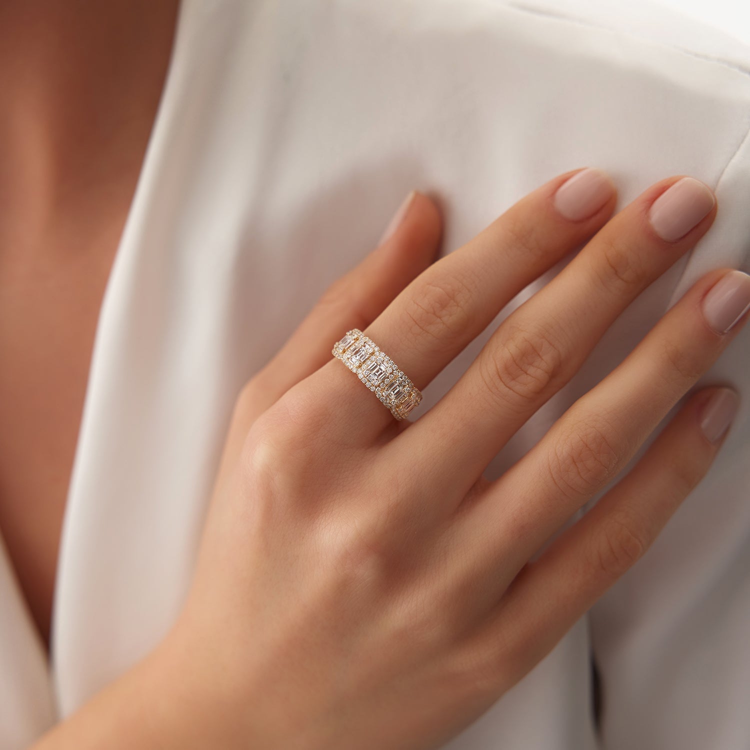 OBFJ2086 - 14k Baguette and Round Halo Diamond Ring 4