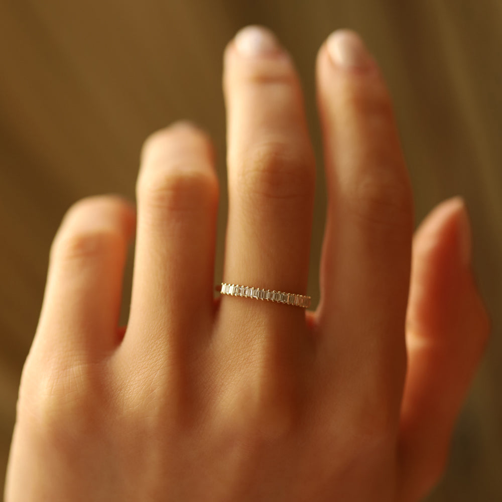 OBFJ1085 - 14k Petite Baguette Diamond Wedding Band 5