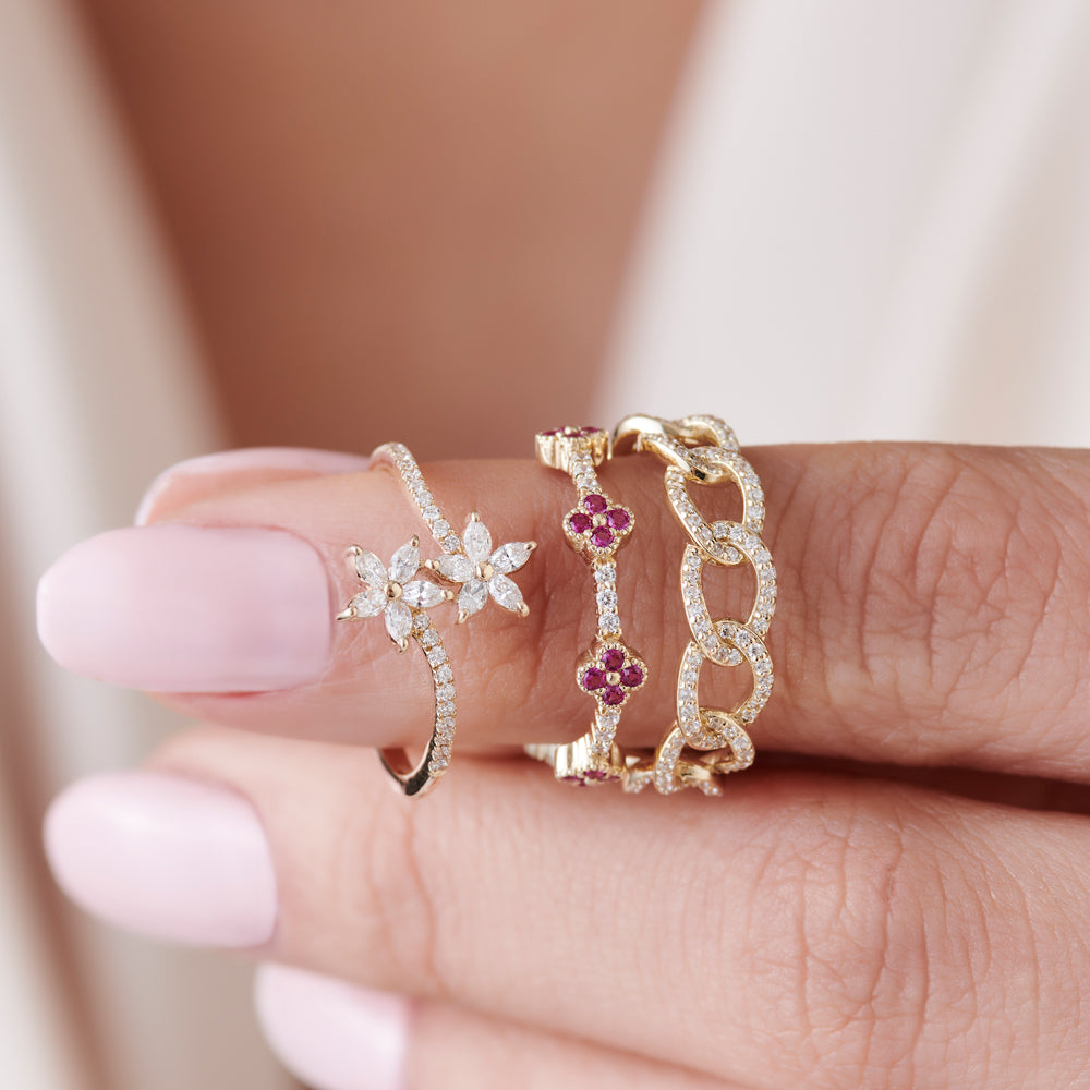 OBFJ2265 - 14k Curb Link Diamond Pave Ring 2