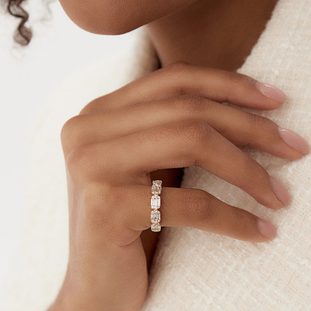 OBFJ1507 - 14k Baguette and Round Diamond Anniversary Ring 4