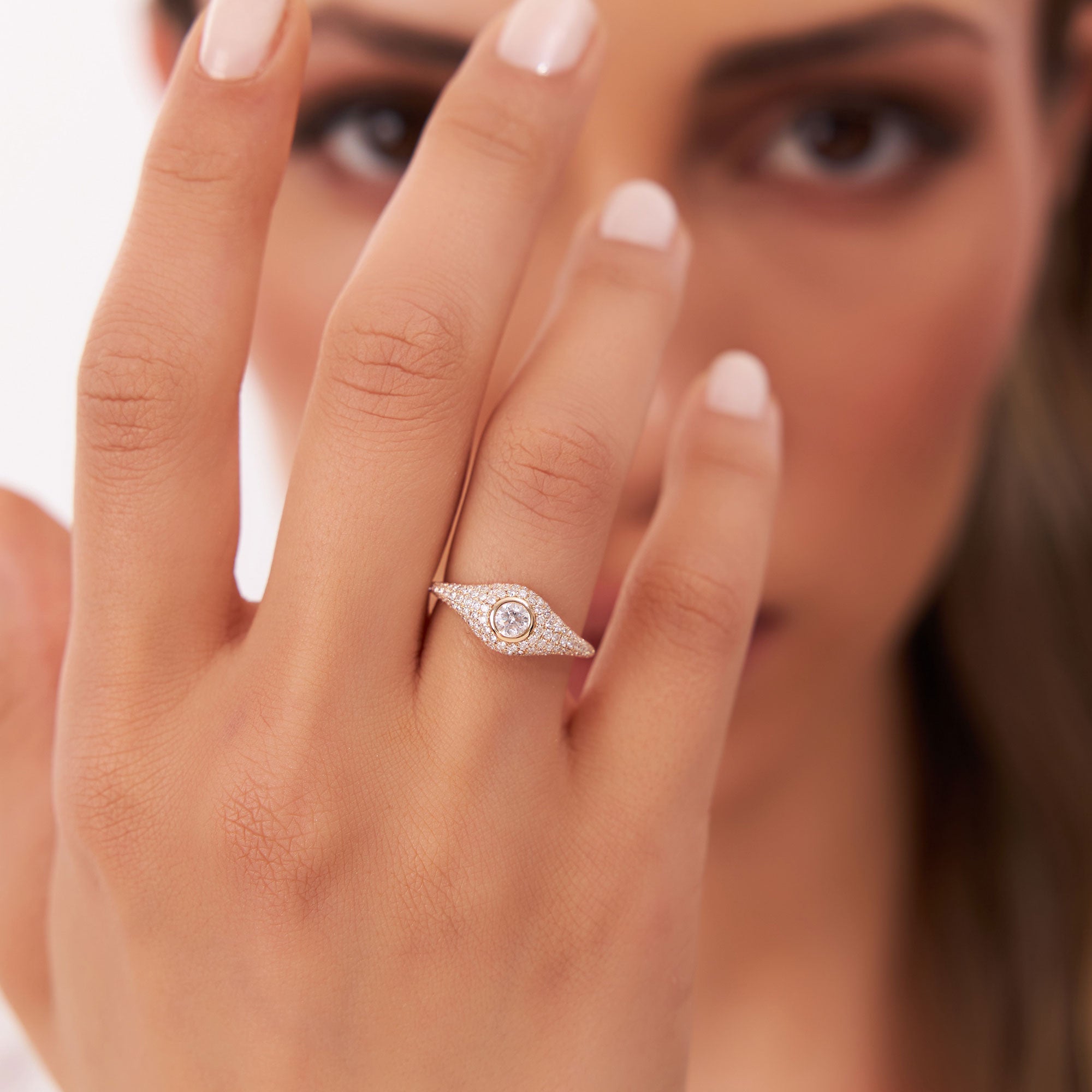 OBFJ1185 - 14K Pave Setting Round Diamond Signet Ring 3