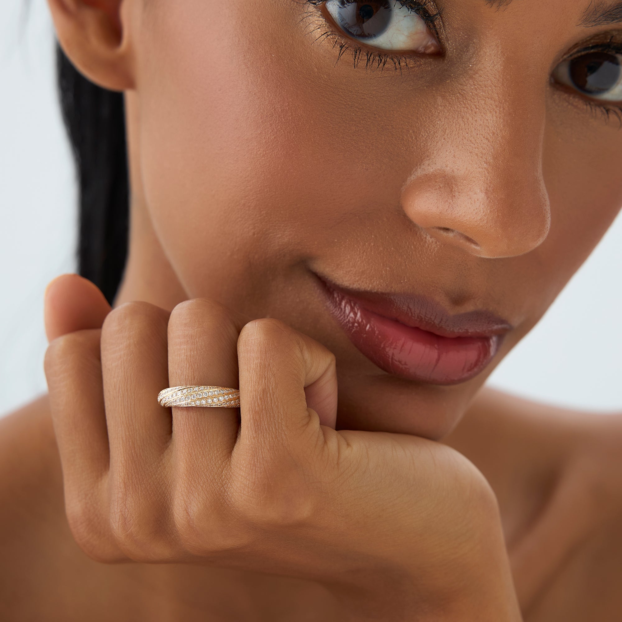 OBFJ0955 - 14k Gold Unique Twist Design Pave Diamond Ring 3
