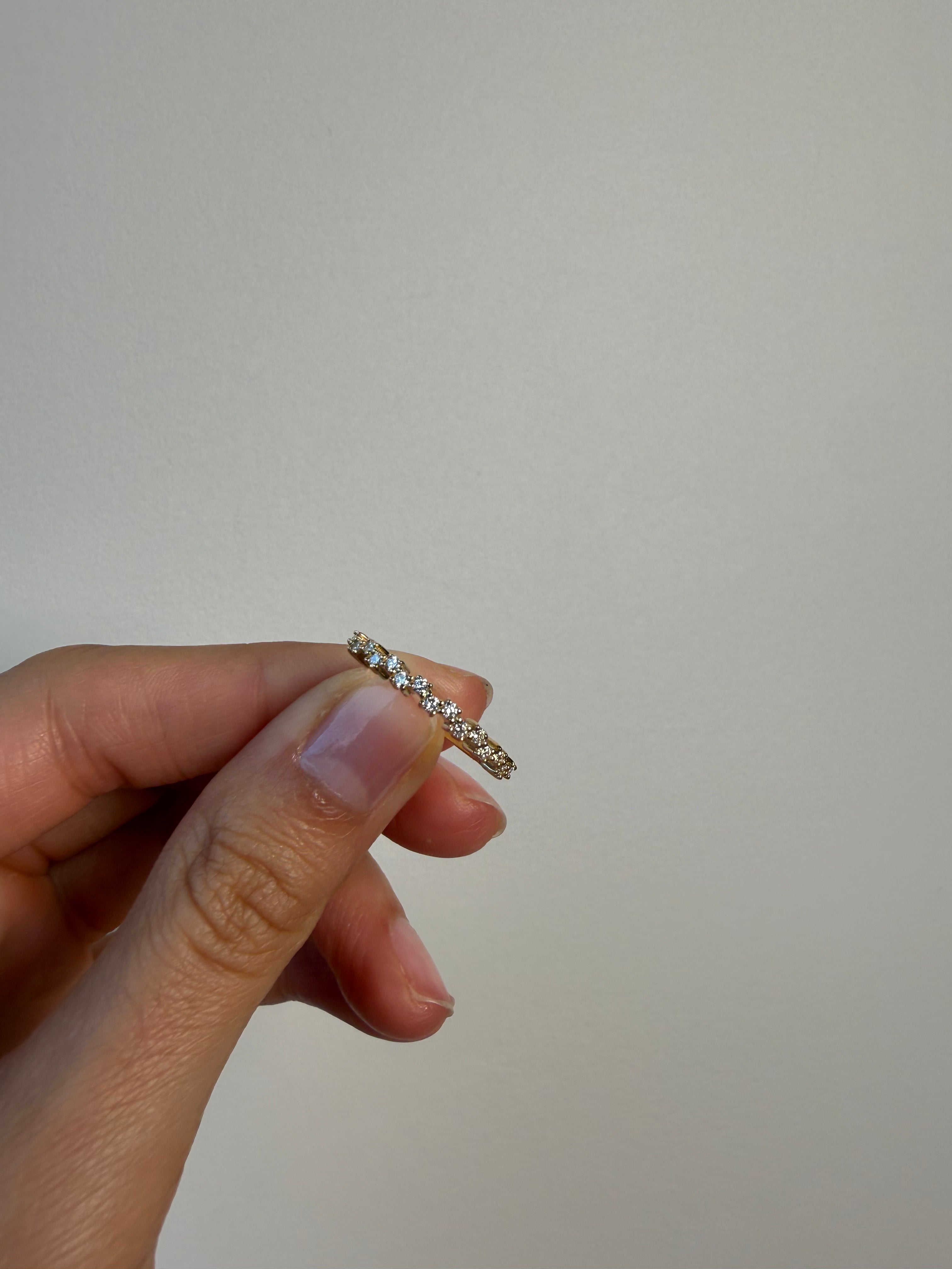 OBFJ0079 - 14K Gold Modern Zigzag Inspired Round Diamond Stacking Ring 4