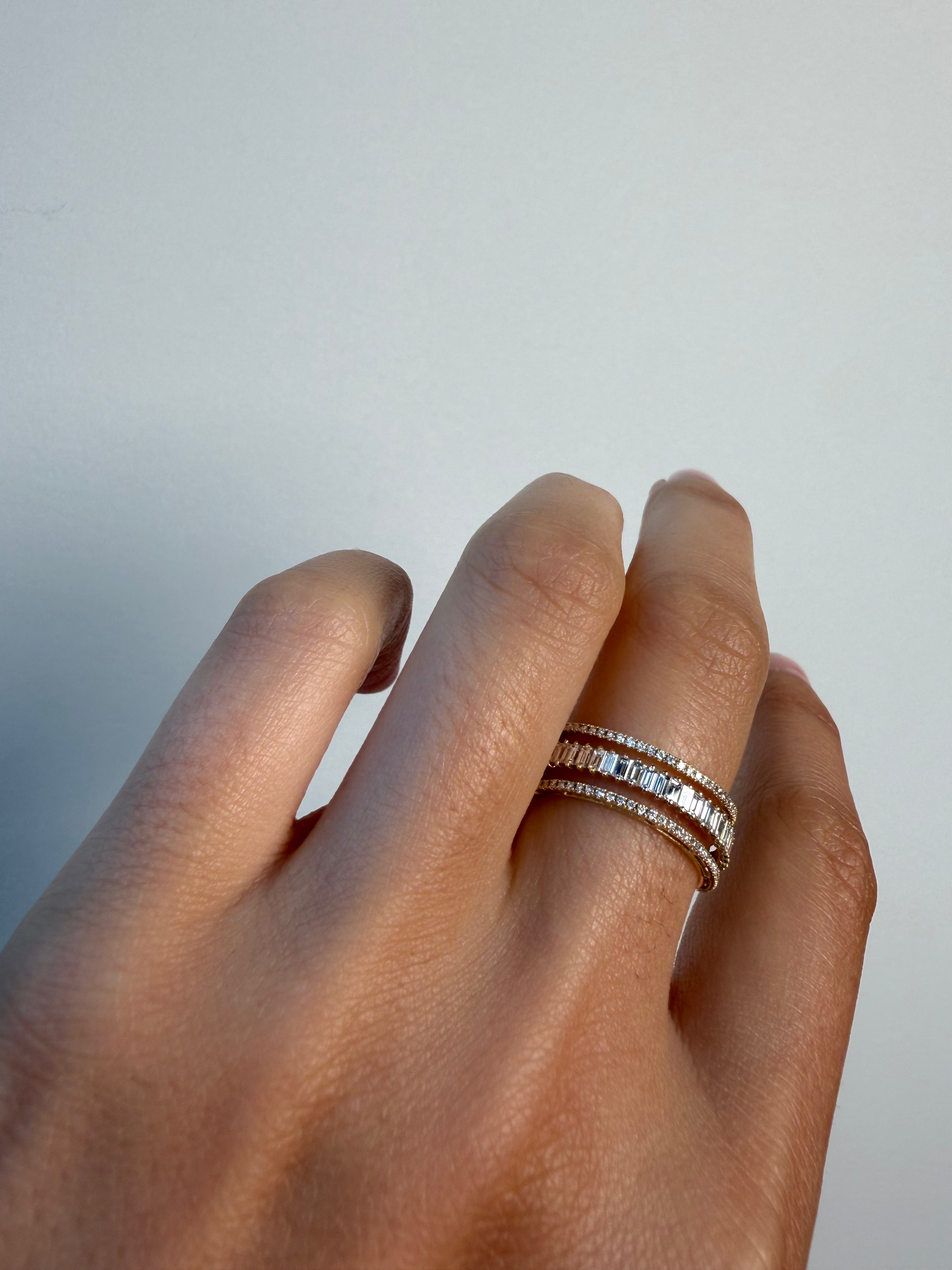 OBFJ0074 - 14K Gold Baguette & Round Diamond Coactail Ring 2
