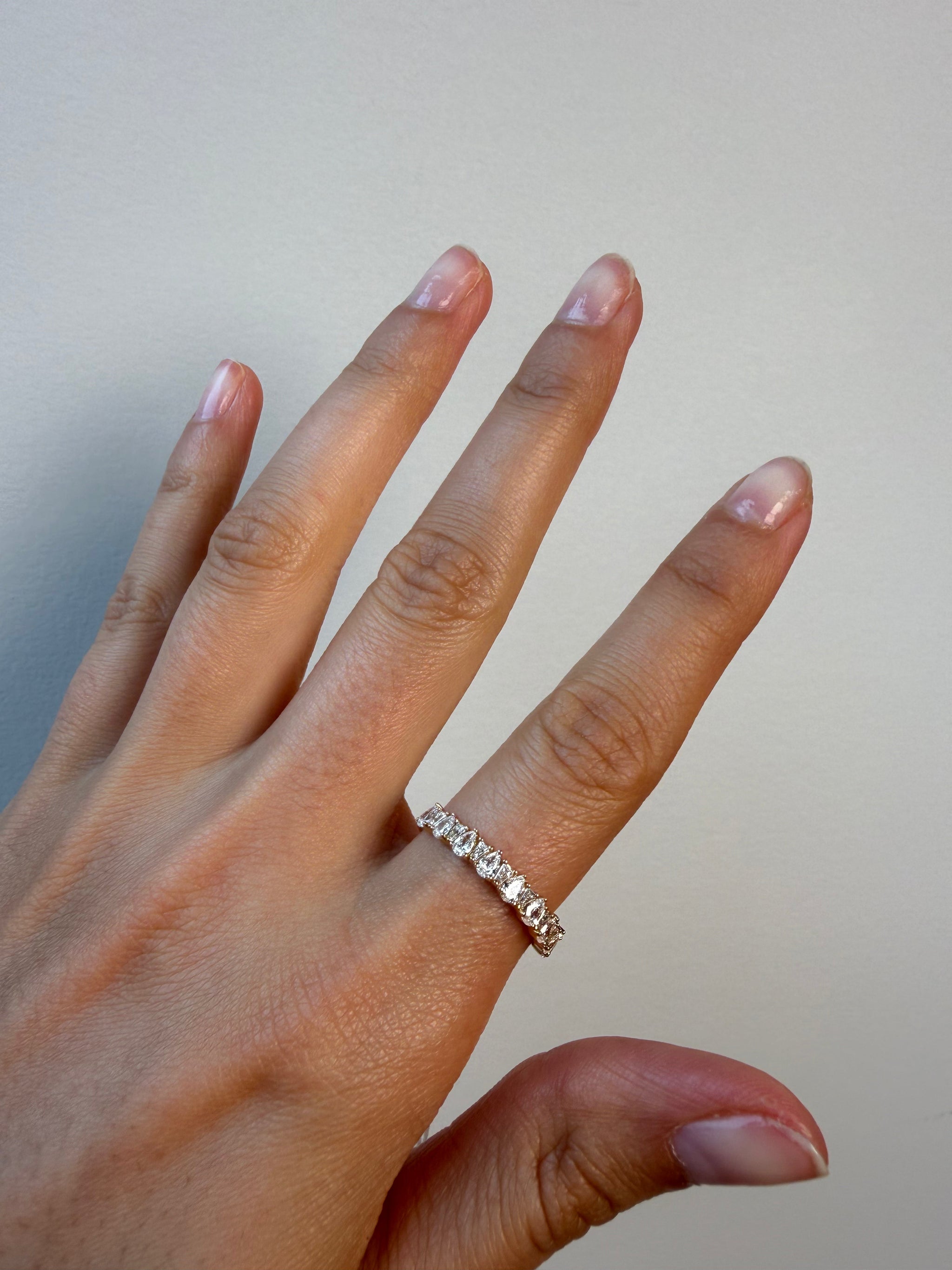 OBFJ0068 - 14K Gold Alternating Pear and Taper Baguette Diamonds Ring 5