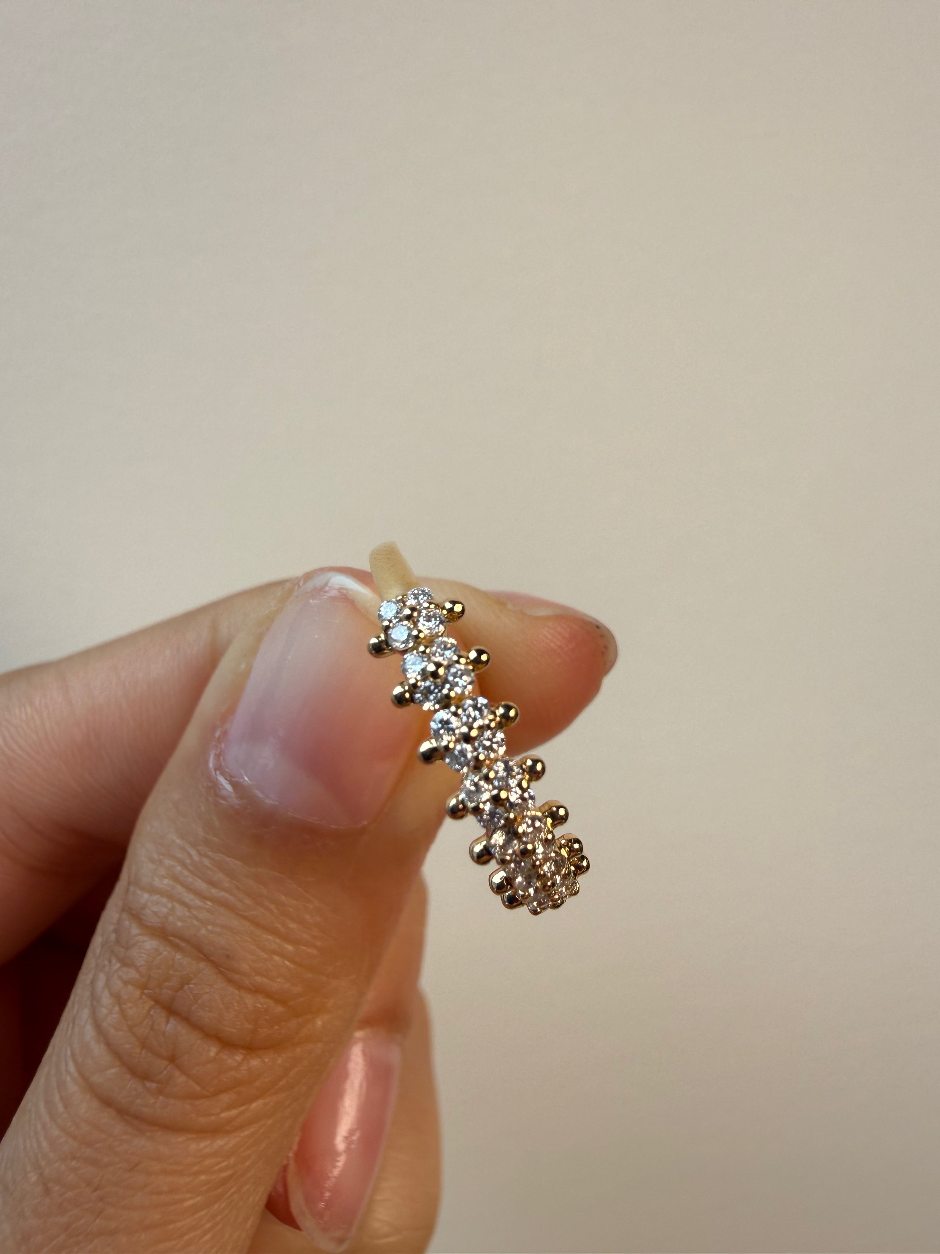 OBFJ0070 - 14K Gold Diamond Clover Bubble Stack Ring 5