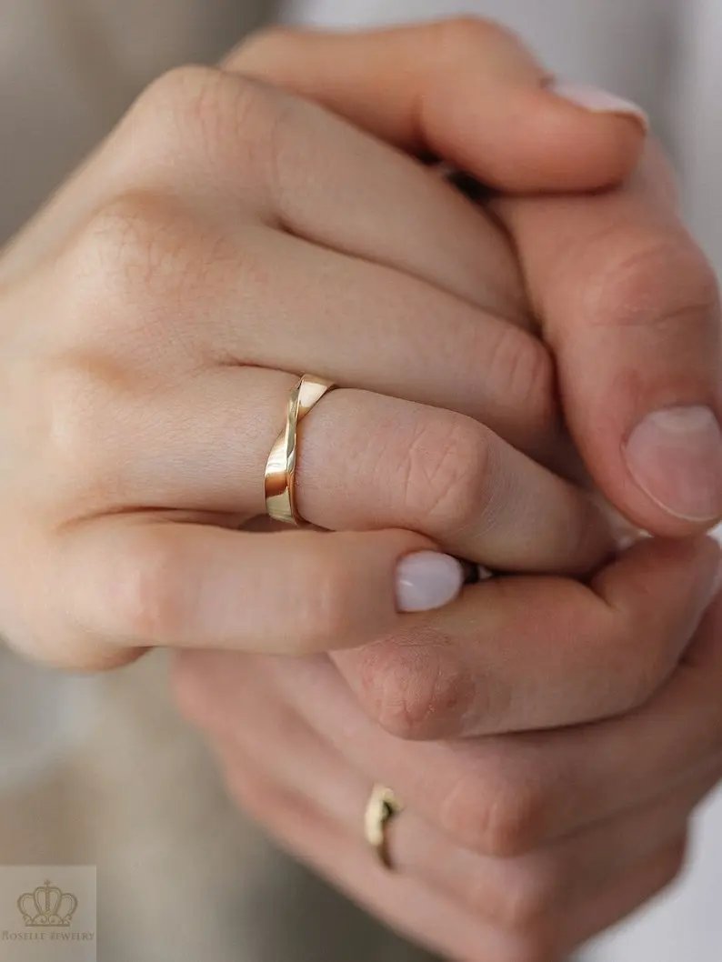 Mobius Strip Style Unique Couple Wedding Ring Set - WM33 CHARLISA™