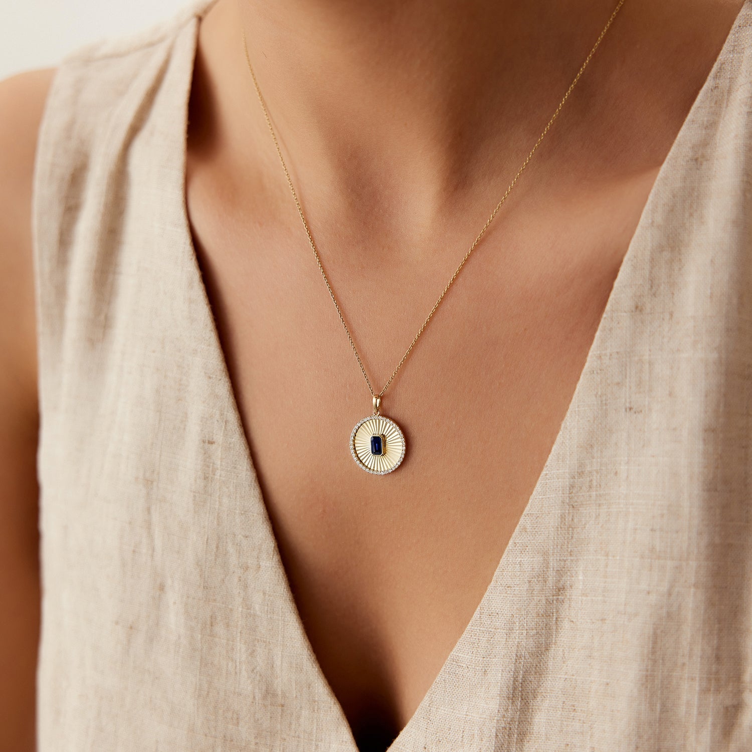 OBFJ0953 - 14K Sapphire and Diamond Medallion Necklace 5