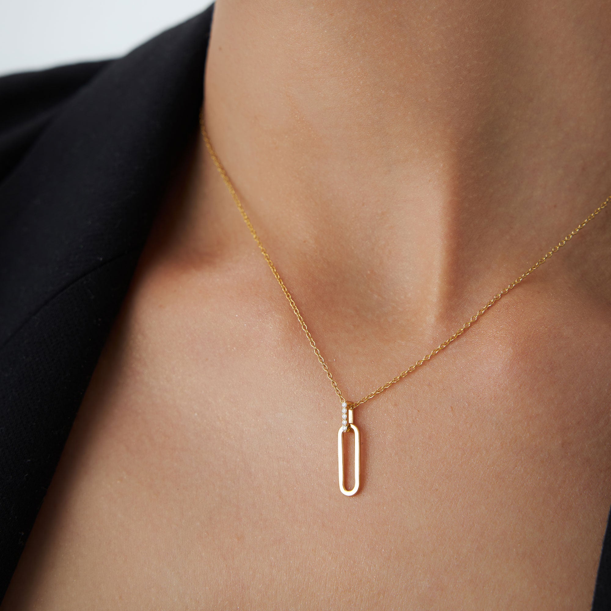 OBFJ1233 - 14k Gold Paper Clip Link Pendant Necklace 2