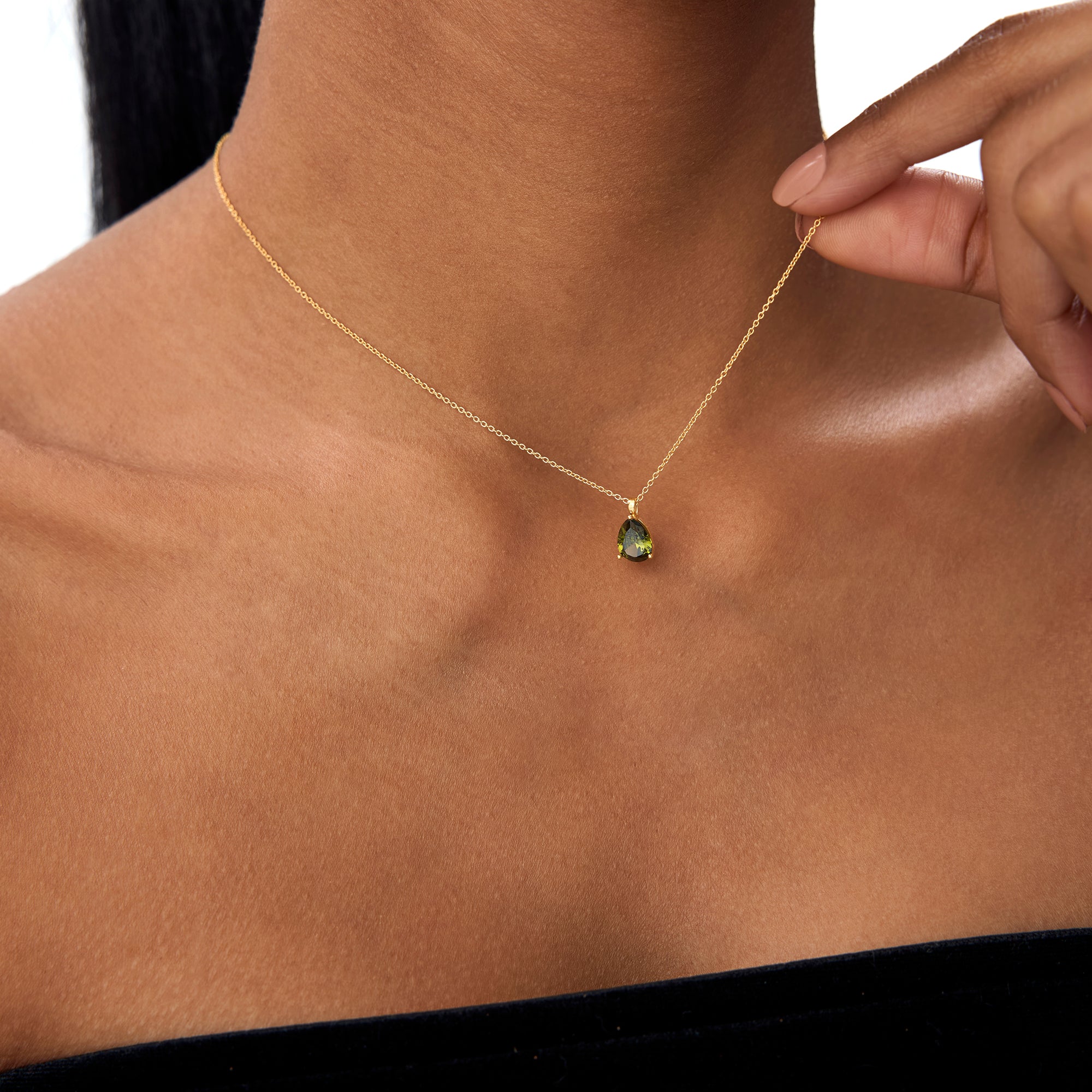OBFJ0817 - 14k Pear Shape Peridot Solitaire Necklace 4