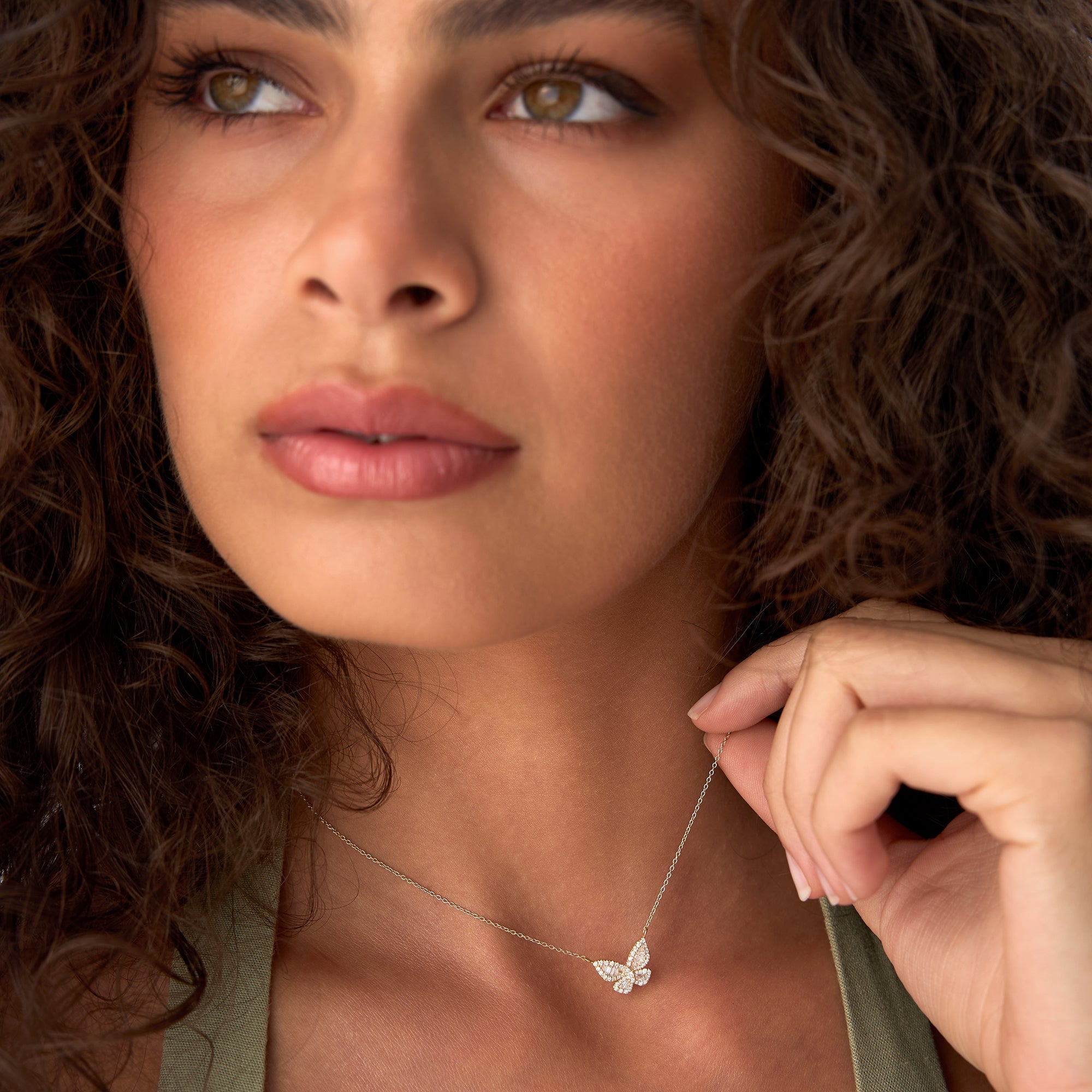 OBFJ0660 - 14k Baguette Diamond Butterfly Necklace 5