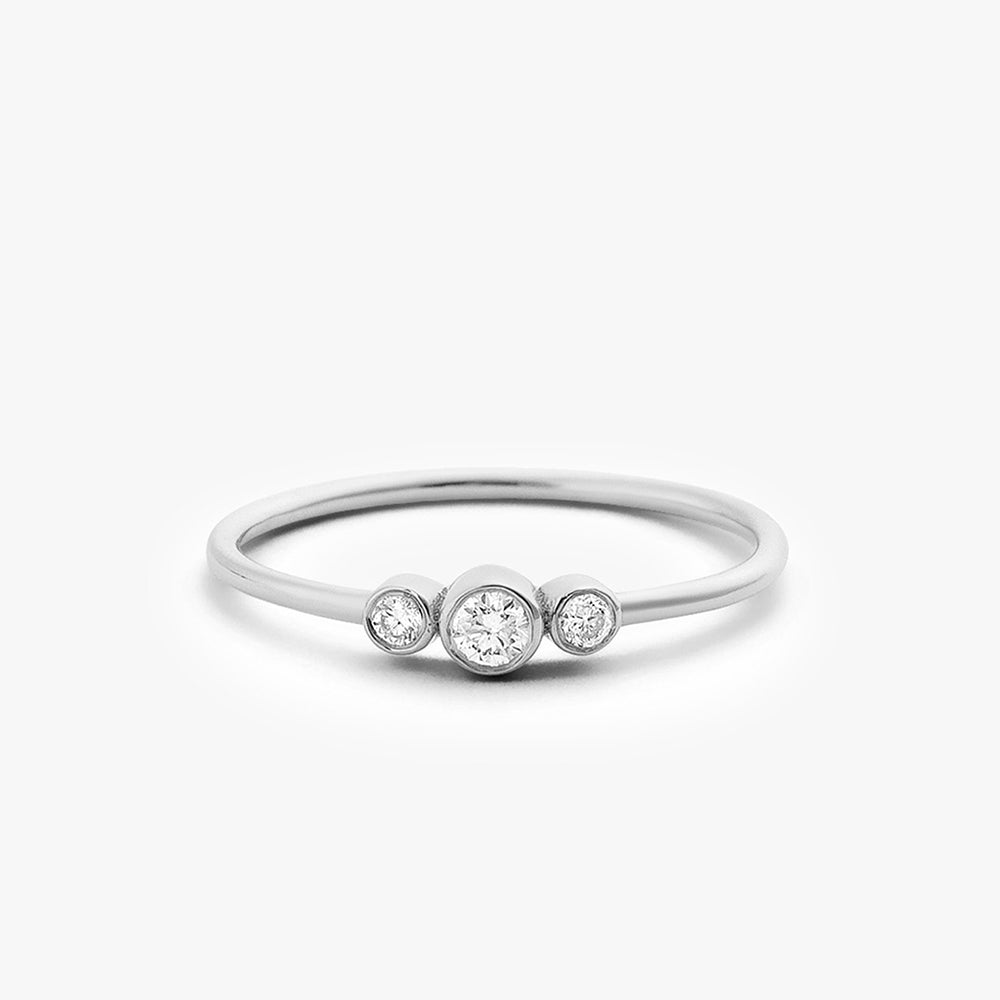 OBFJ1604 - 14K Three Stone Diamond Ring 5