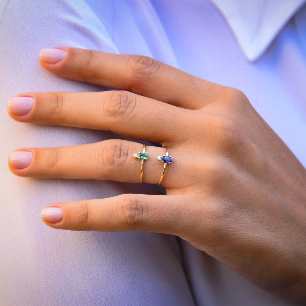 OBFJ1631 - 14K Gold Oval Emerald and Diamond Ring 2