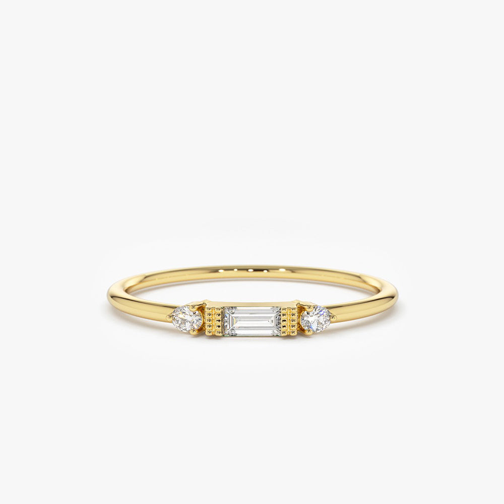 OBFJ1678 - 14k Gold Baguette and Round Diamond Ring 1