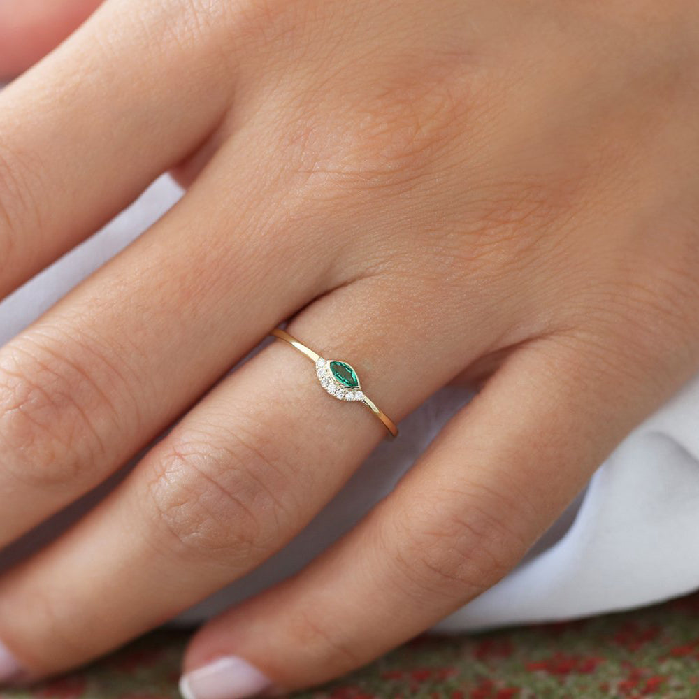 OBFJ1703 - 14k Marquise Emerald Eye Diamond Ring 3