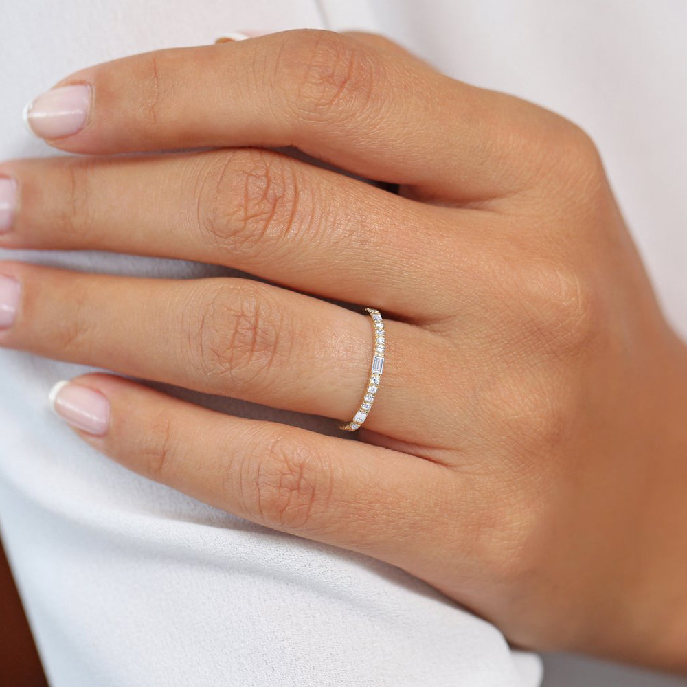 OBFJ1753 - 14K Gold Baguette and Round Cut Diamond Wedding Band 4
