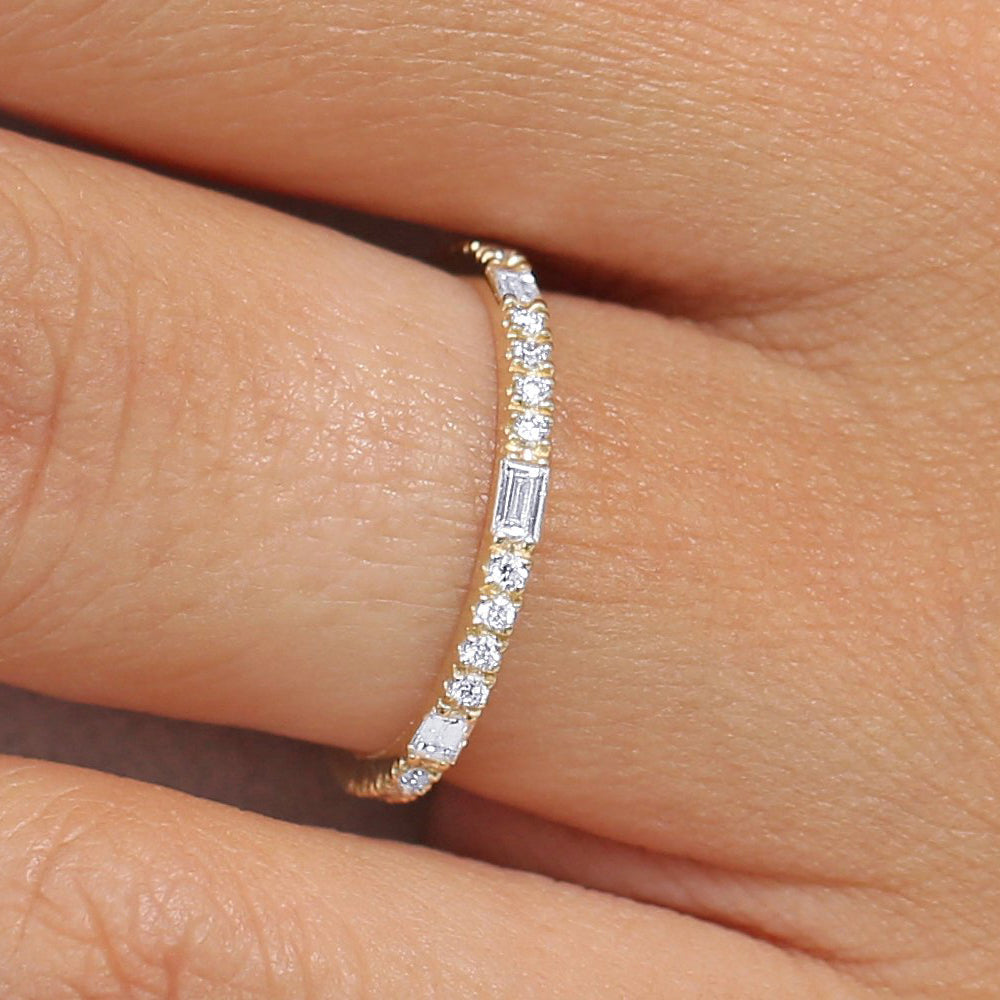 OBFJ1753 - 14K Gold Baguette and Round Cut Diamond Wedding Band 2