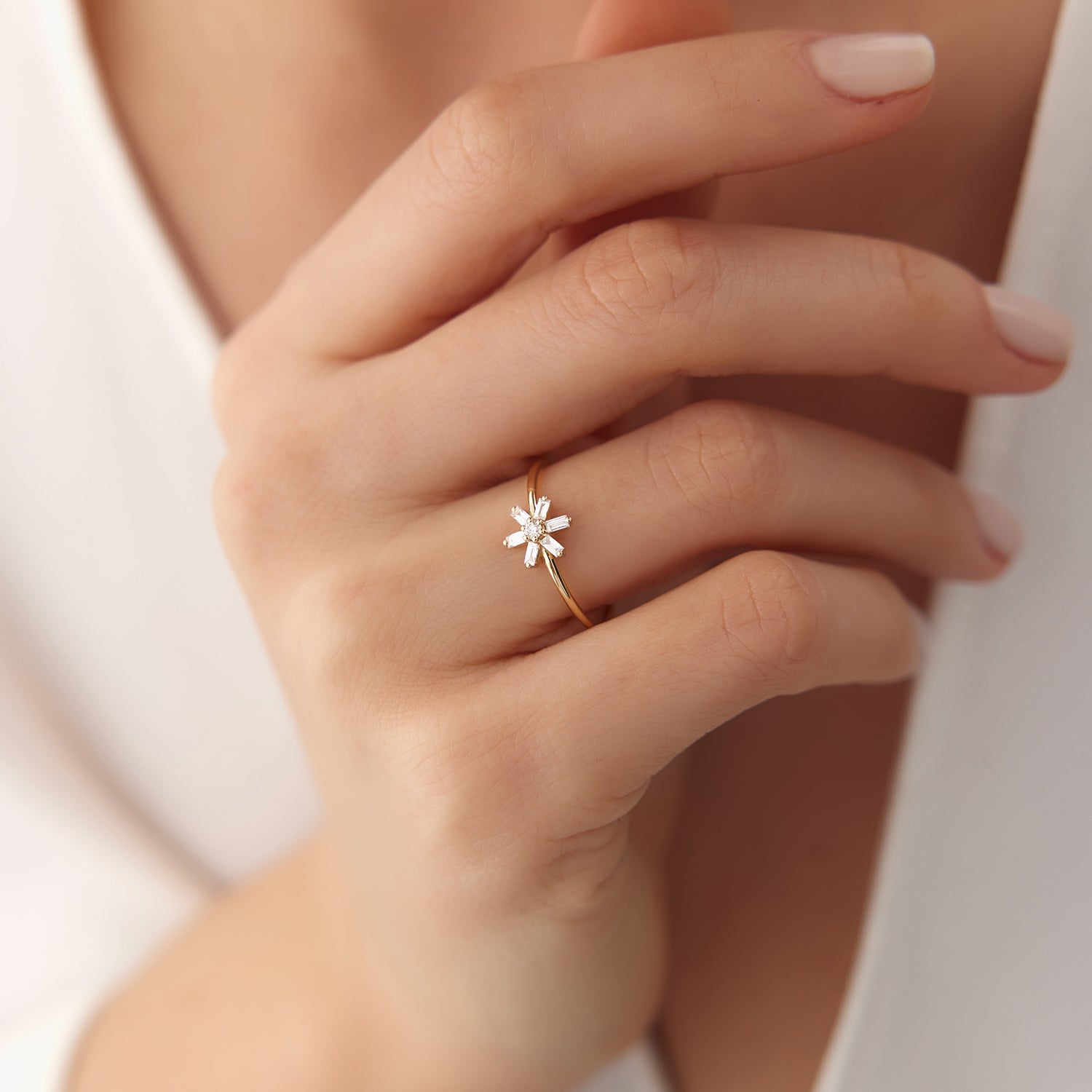 OBFJ1822 - 14K Baguette Diamond Flower Ring 3
