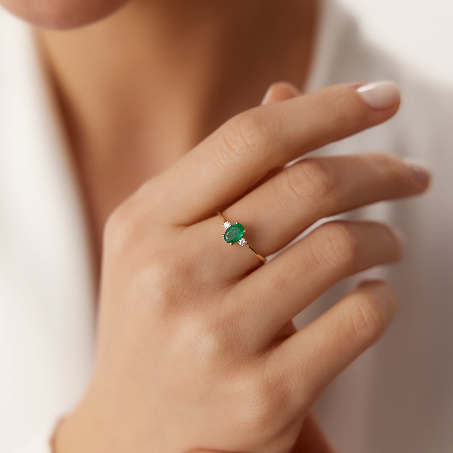 OBFJ1825 - 14k Oval Shape Emerald and Diamond 3 Stone Ring 3