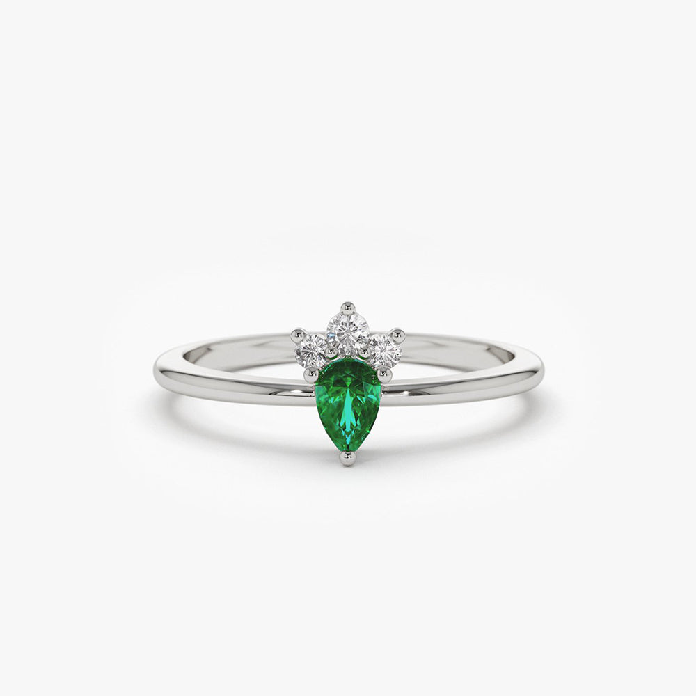 OBFJ1826 - 14k Mini Emerald and Diamond Ring 3