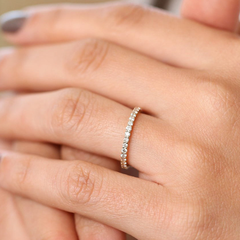 OBFJ1928 - 14k Prong Setting Diamond Eternity Ring 3