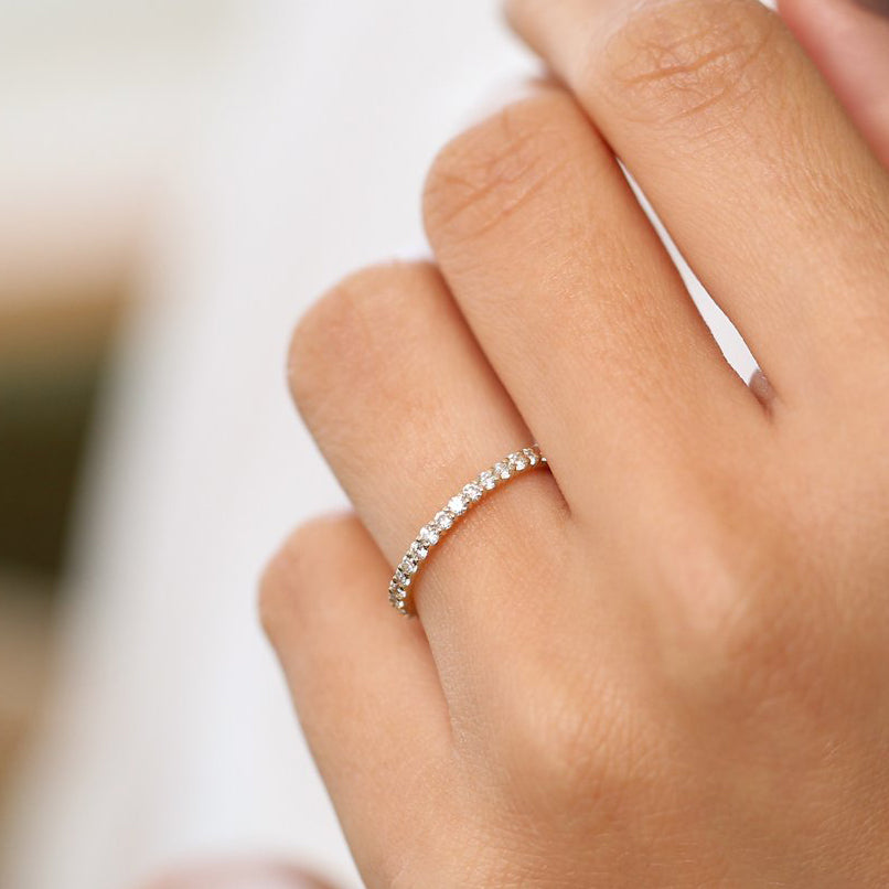 OBFJ1928 - 14k Prong Setting Diamond Eternity Ring 2