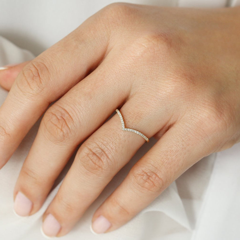 OBFJ2021 - 14K Gold Diamond Chevron Ring 3