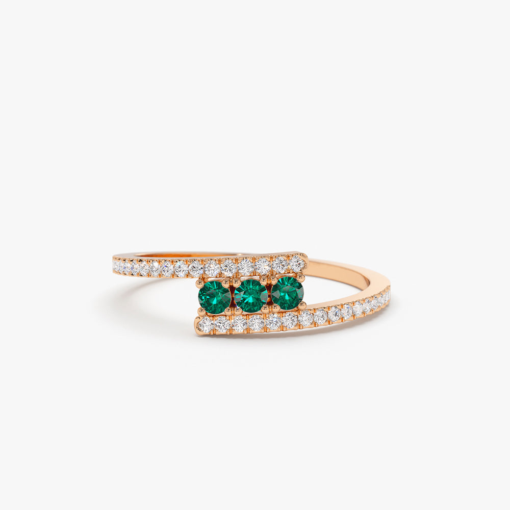 OBFJ2119 - 14k Cross Over Diamond Ring with Round Emeralds 5