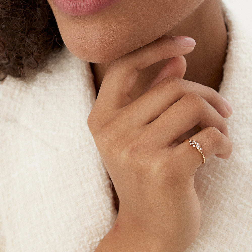 OBFJ1504 - 14k Mini Cluster Diamond Ring 3