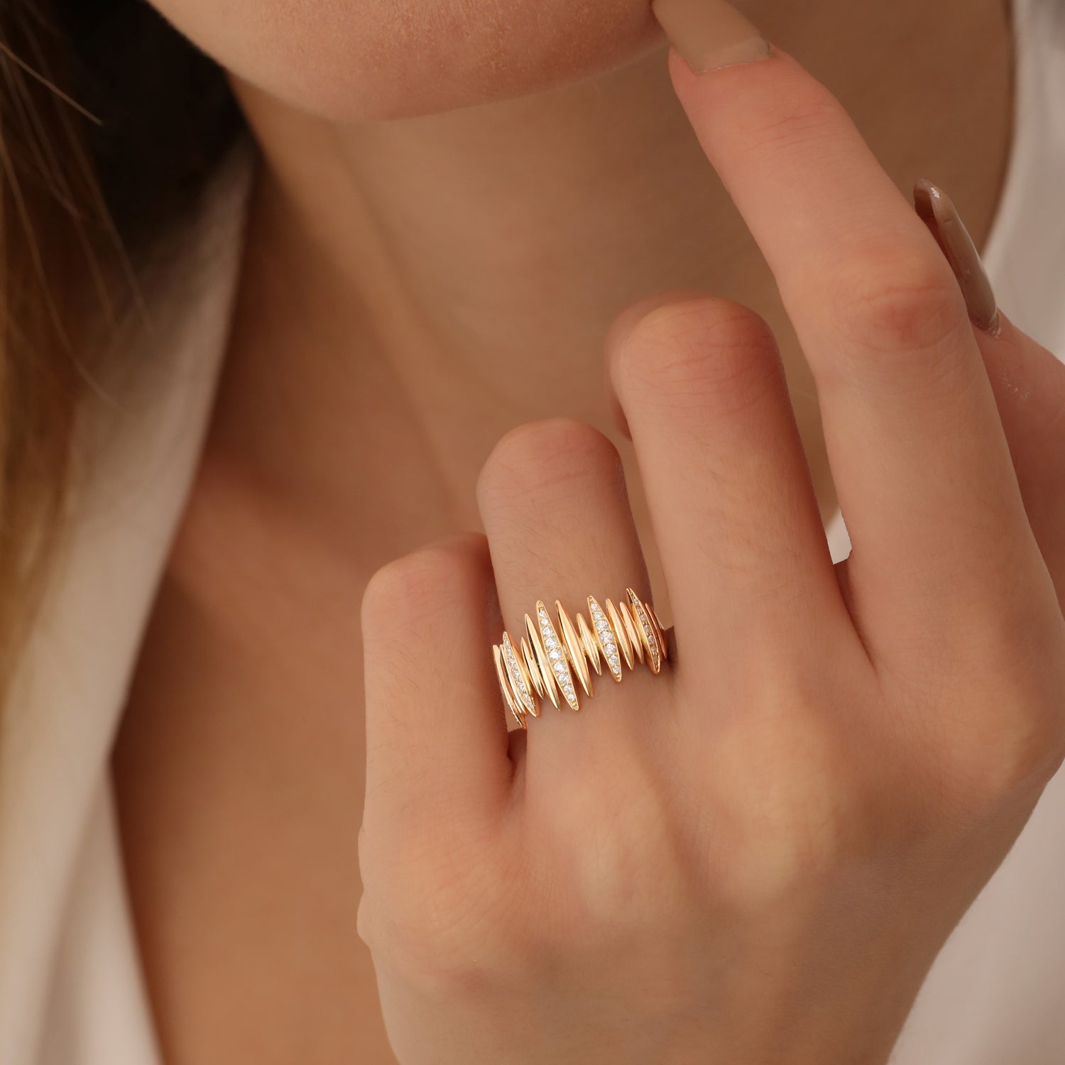 OBFJ1439 - 14k Unique Diamond Spike Ring 2