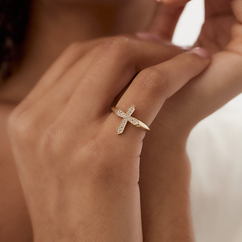 OBFJ1471 - 14k Diamond Cross Ring 2
