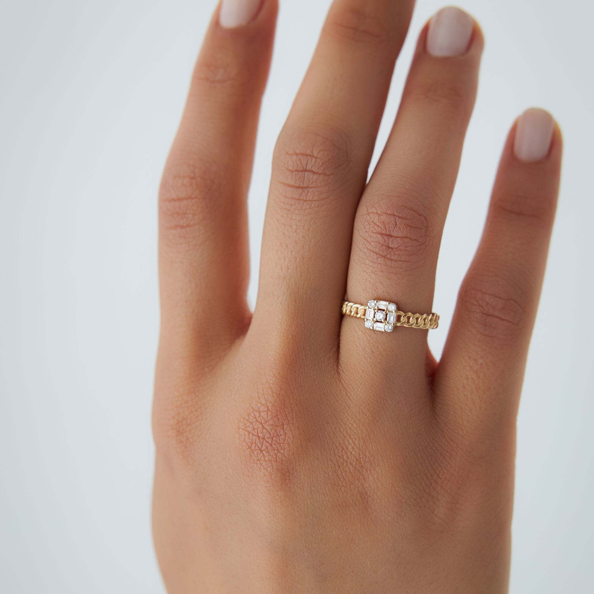 OBFJ1261 - 14k Curb Link Illusion Setting Baguette Diamond Ring 3