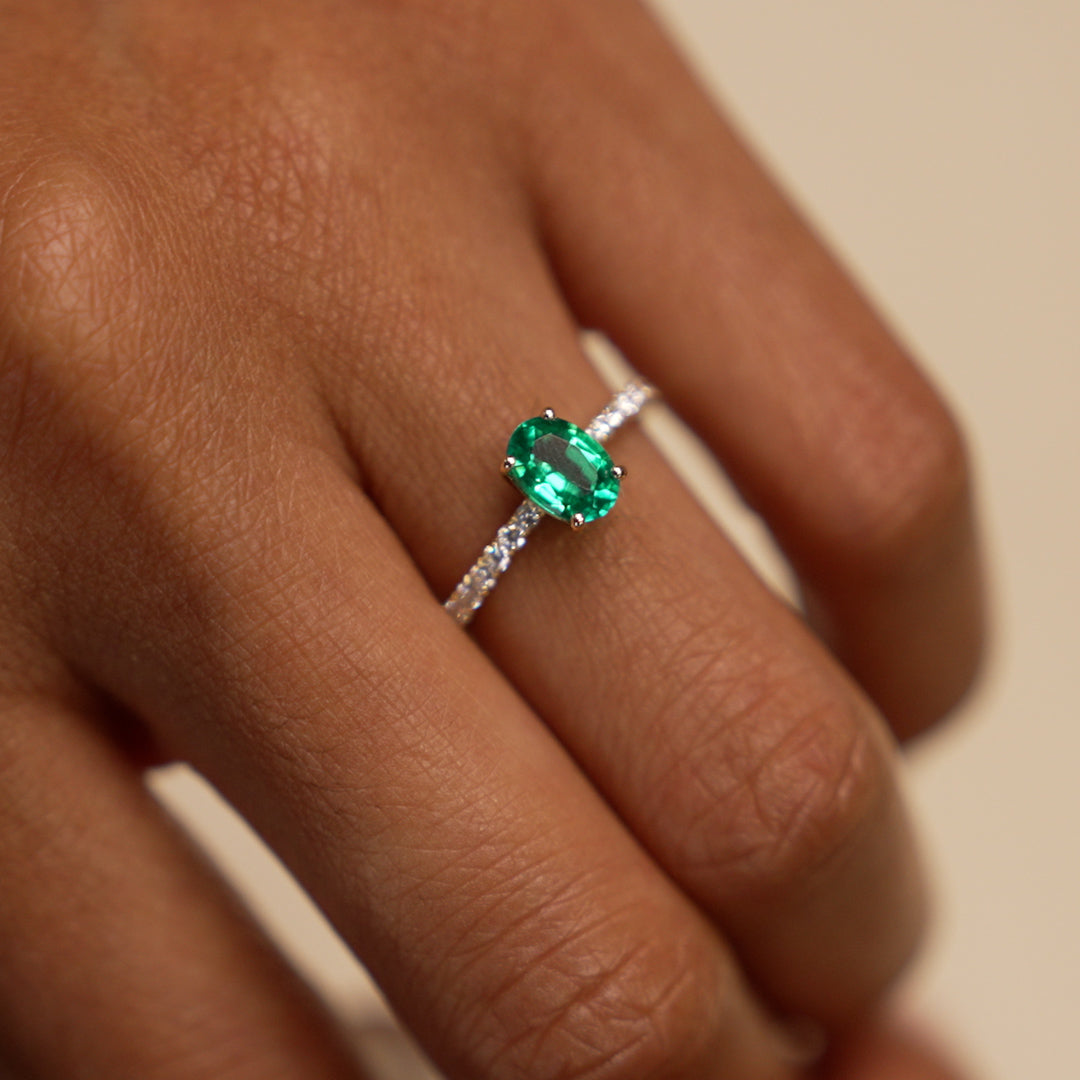 OBFJ0374 - 0.88 Ctw 14k Lab Grown Colombian Emerald and Diamond Ring - Eleni 5