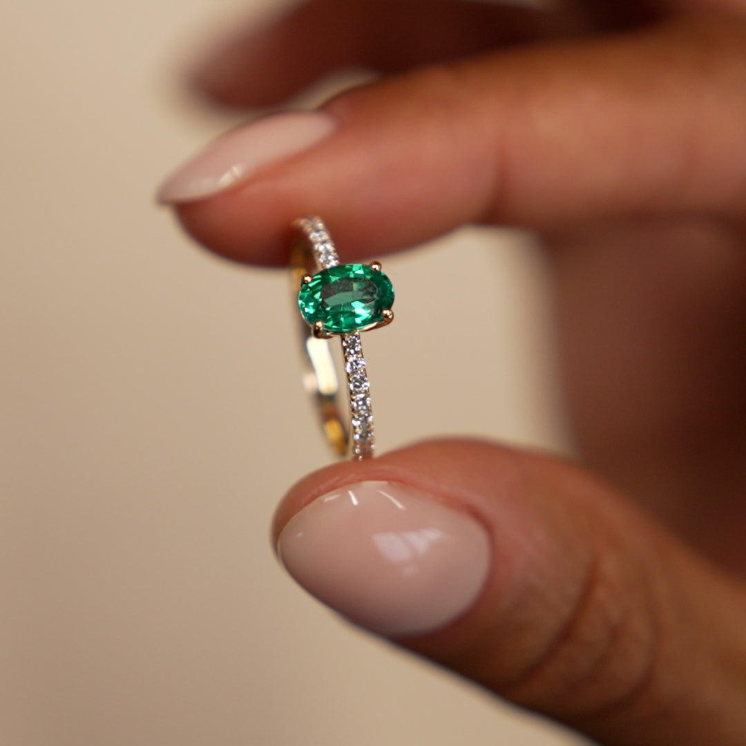 OBFJ0374 - 0.88 Ctw 14k Lab Grown Colombian Emerald and Diamond Ring - Eleni 3