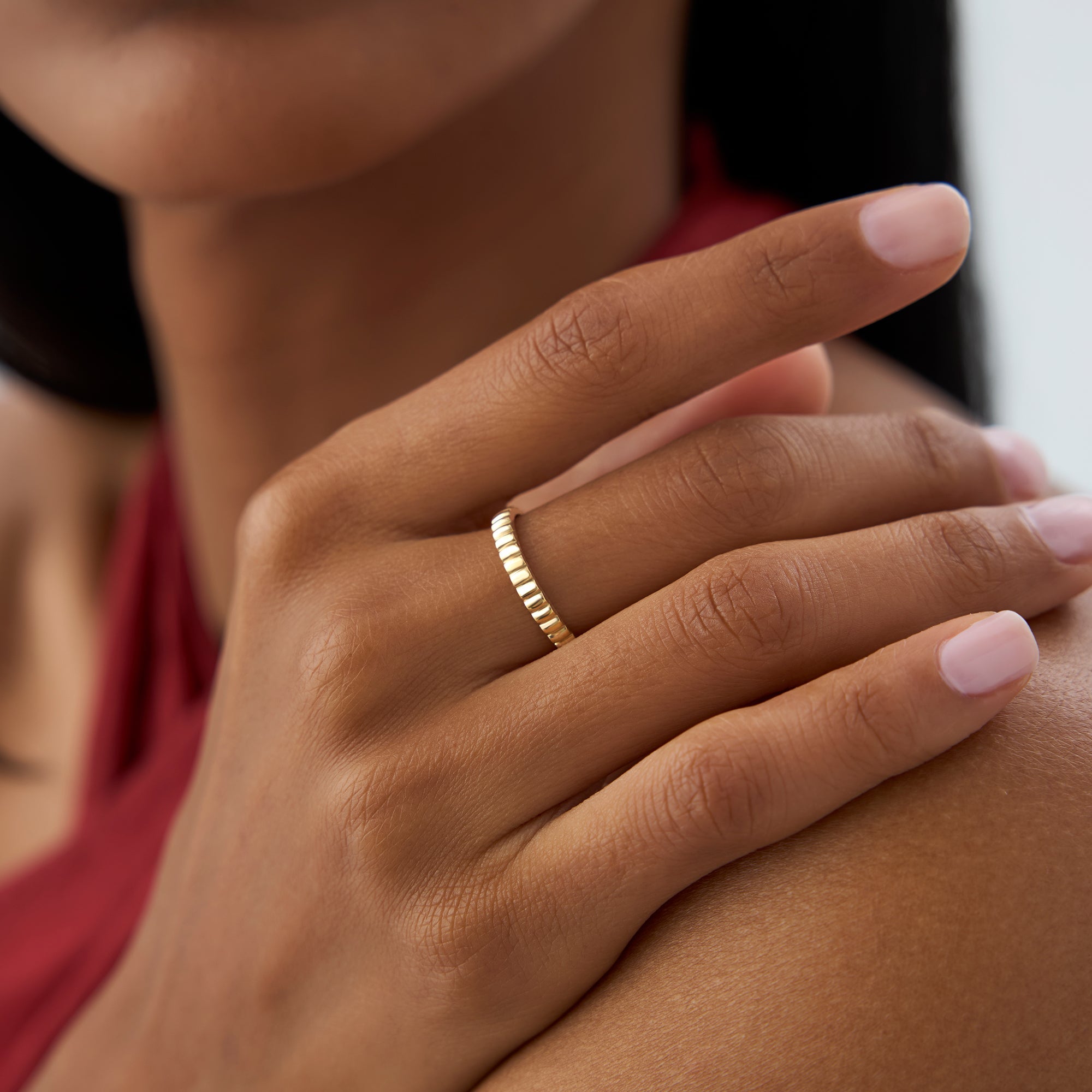 OBFJ0918 - 14K 2.5MM Ribbed Gold Band 2
